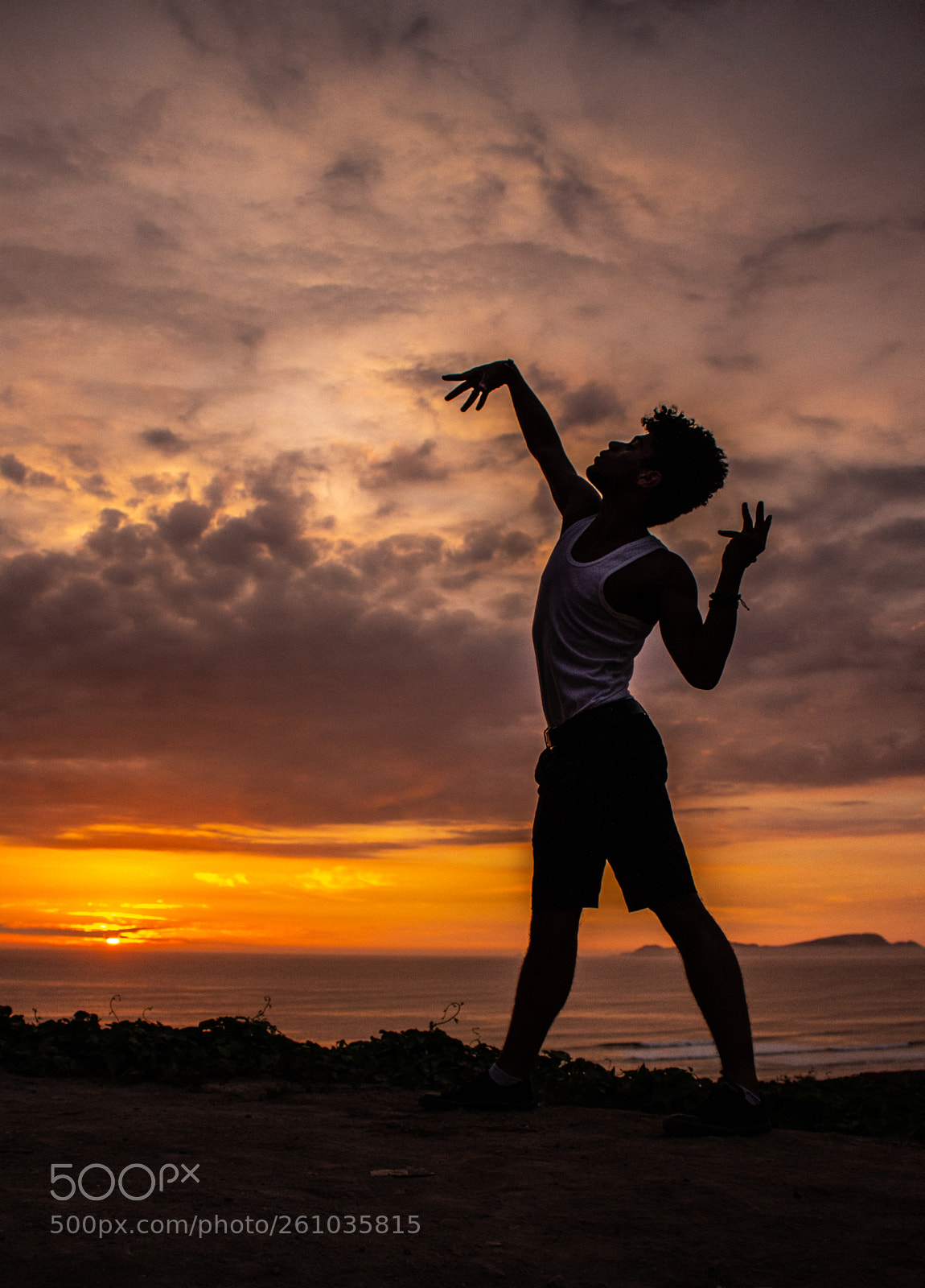 Canon EOS 700D (EOS Rebel T5i / EOS Kiss X7i) sample photo. Sunset dance photography
