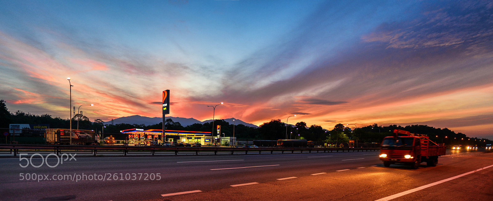 Nikon D610 sample photo. Sunrise by roadside photography