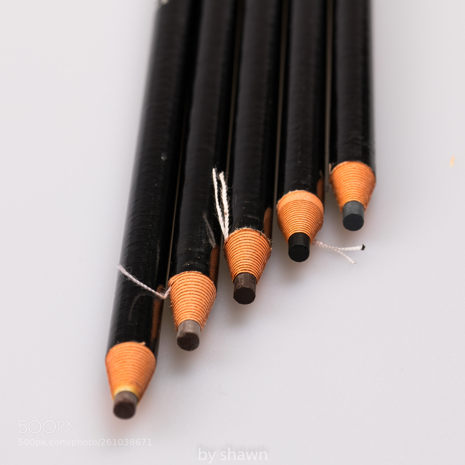Canon EOS 5D Mark IV sample photo. Eyebrow pencil photography
