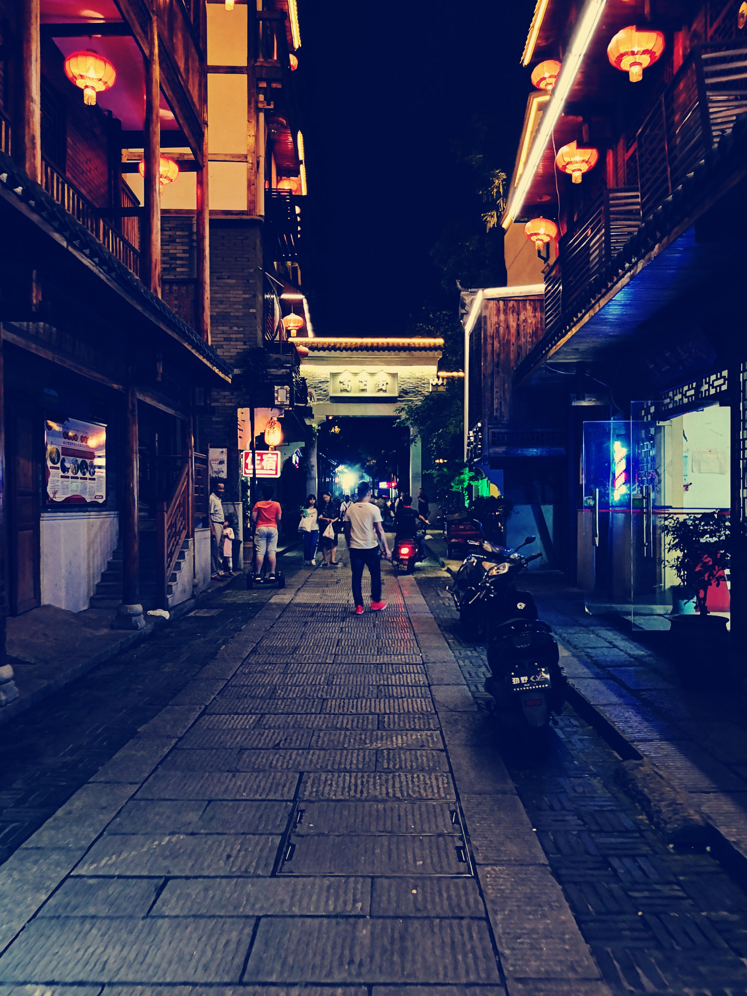 HUAWEI Mate 10 sample photo