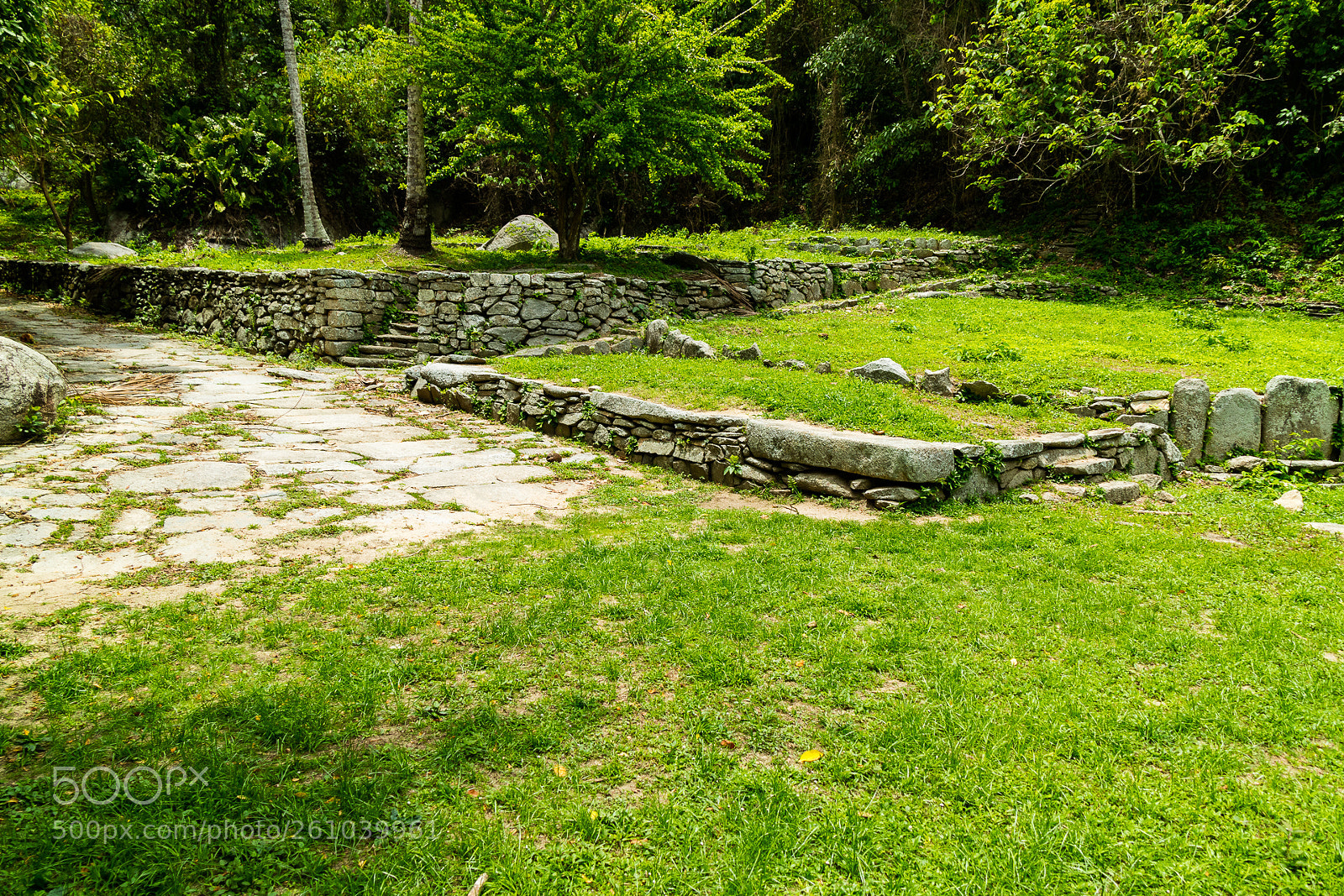 Canon EOS M3 sample photo. Ancient ruins photography