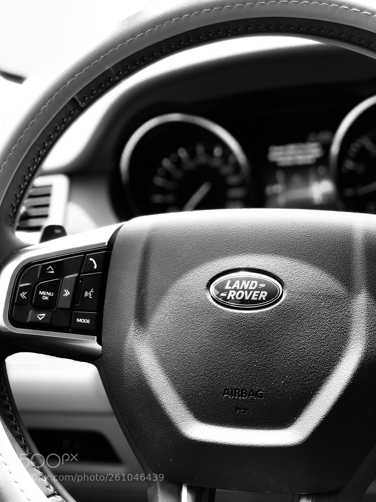 Apple iPhone X sample photo. Land rover  photography
