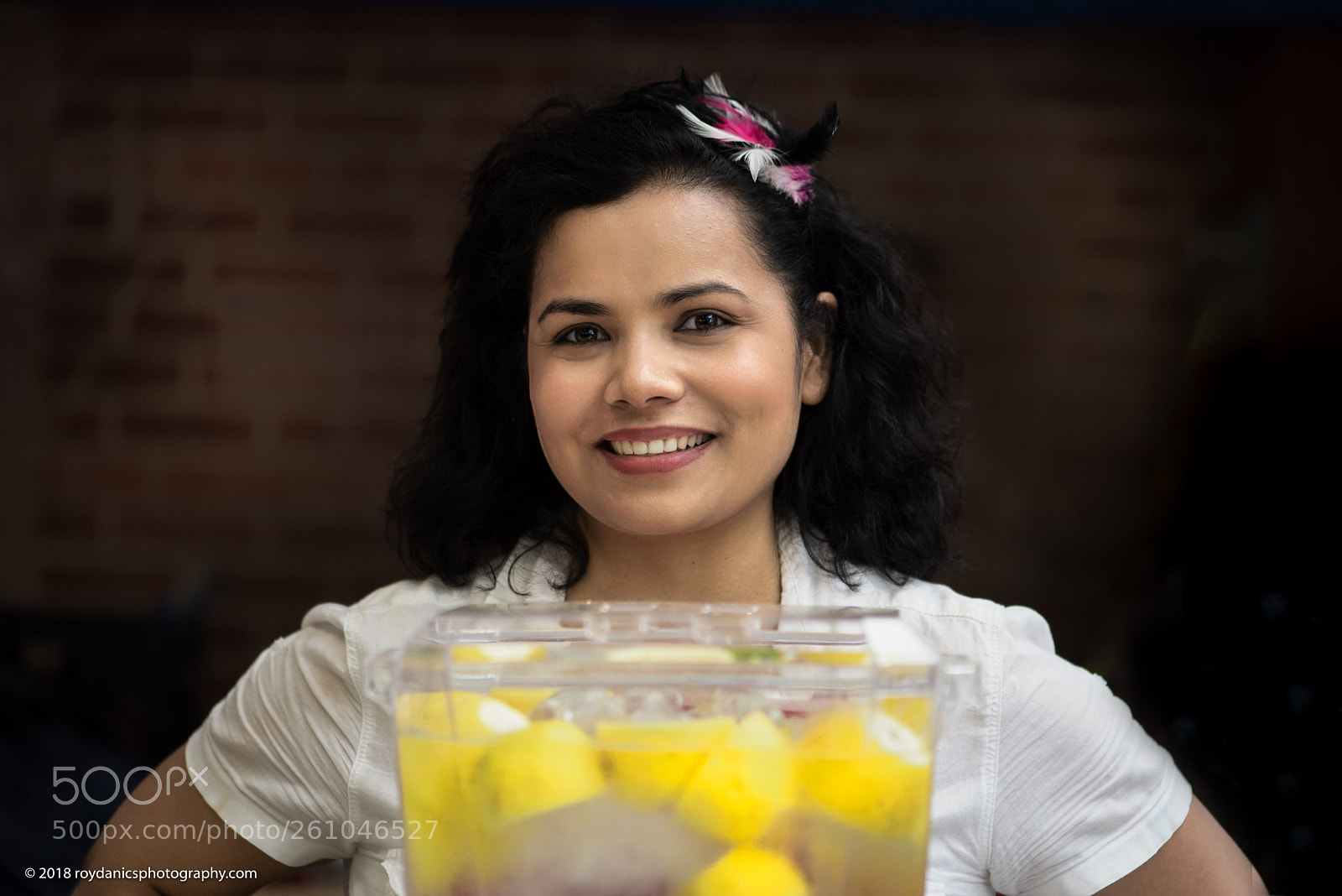 Nikon D810 sample photo. Lemonaide lady photography
