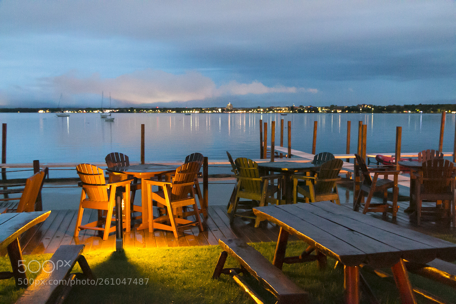 Canon EOS 70D sample photo. Sunset at lakeside restaurant photography