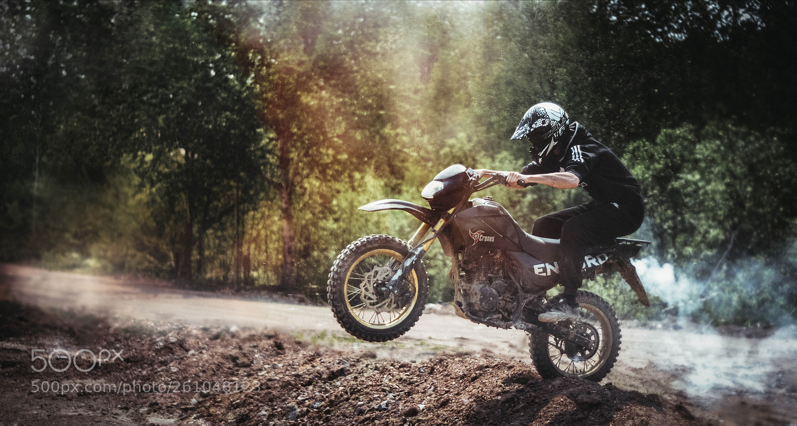 Nikon D7000 sample photo. Moto photography