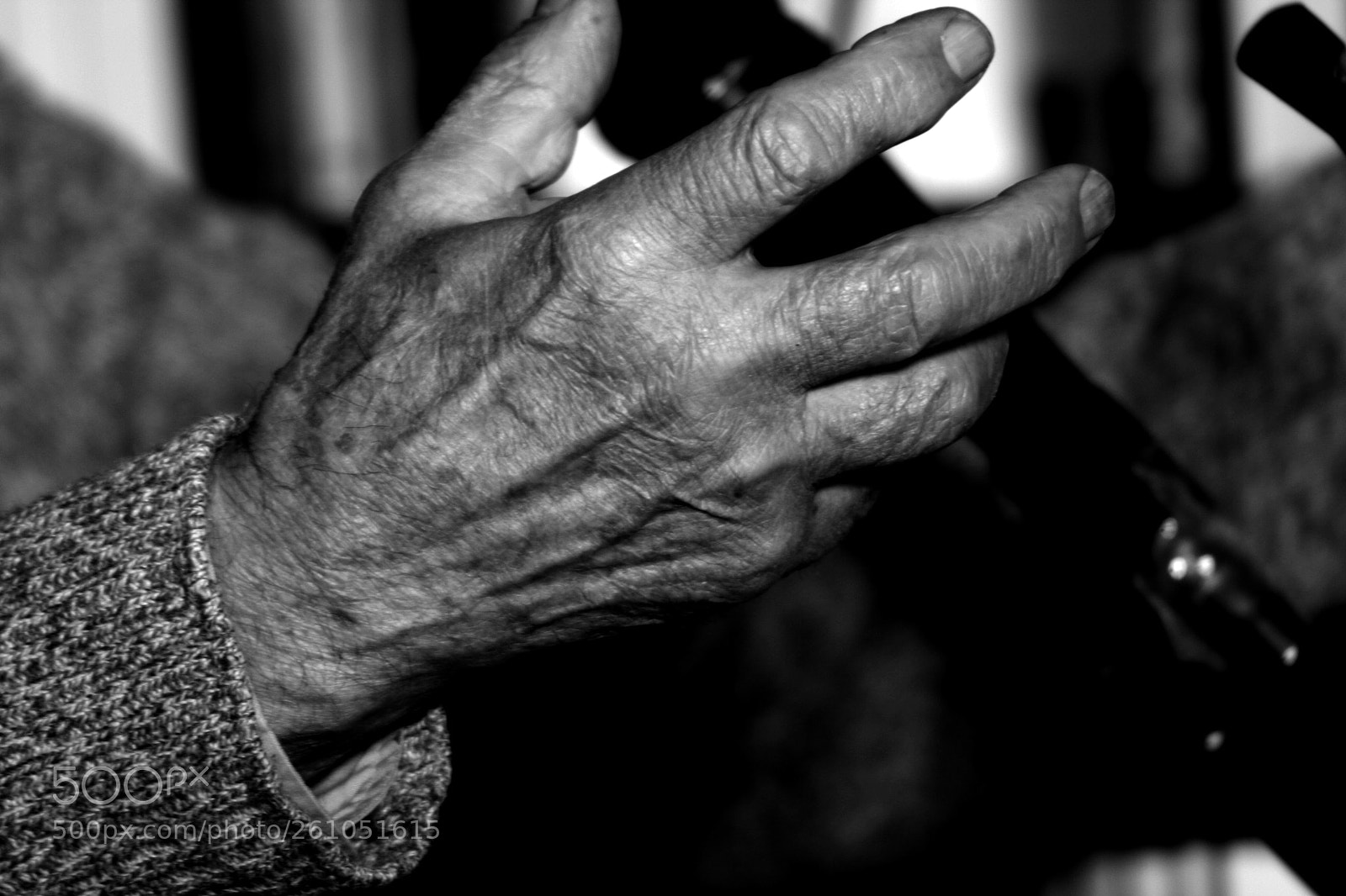 Canon EOS 350D (EOS Digital Rebel XT / EOS Kiss Digital N) sample photo. Hands photography
