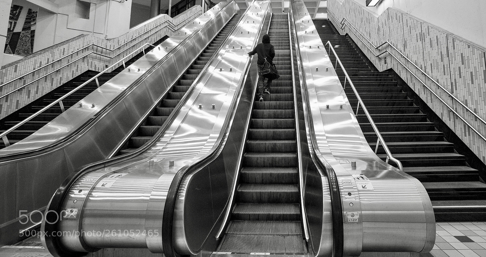 Canon EOS 5D sample photo. Escalators  photography