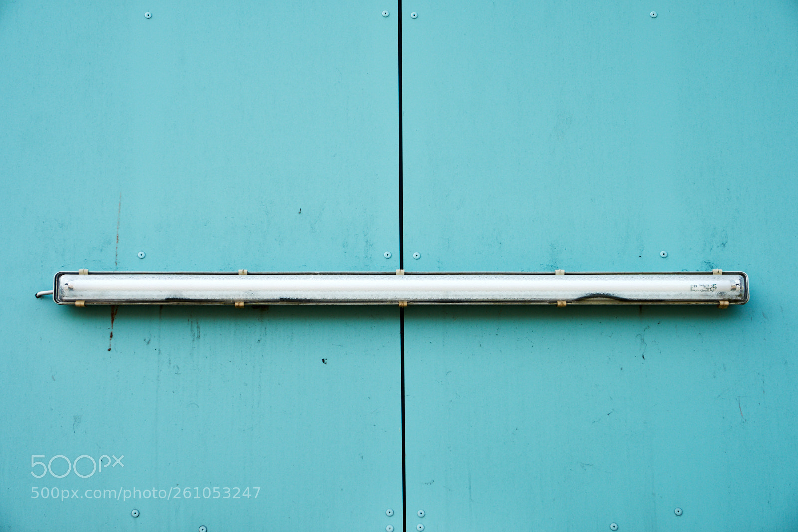 Fujifilm X-T2 sample photo. Teal wall photography