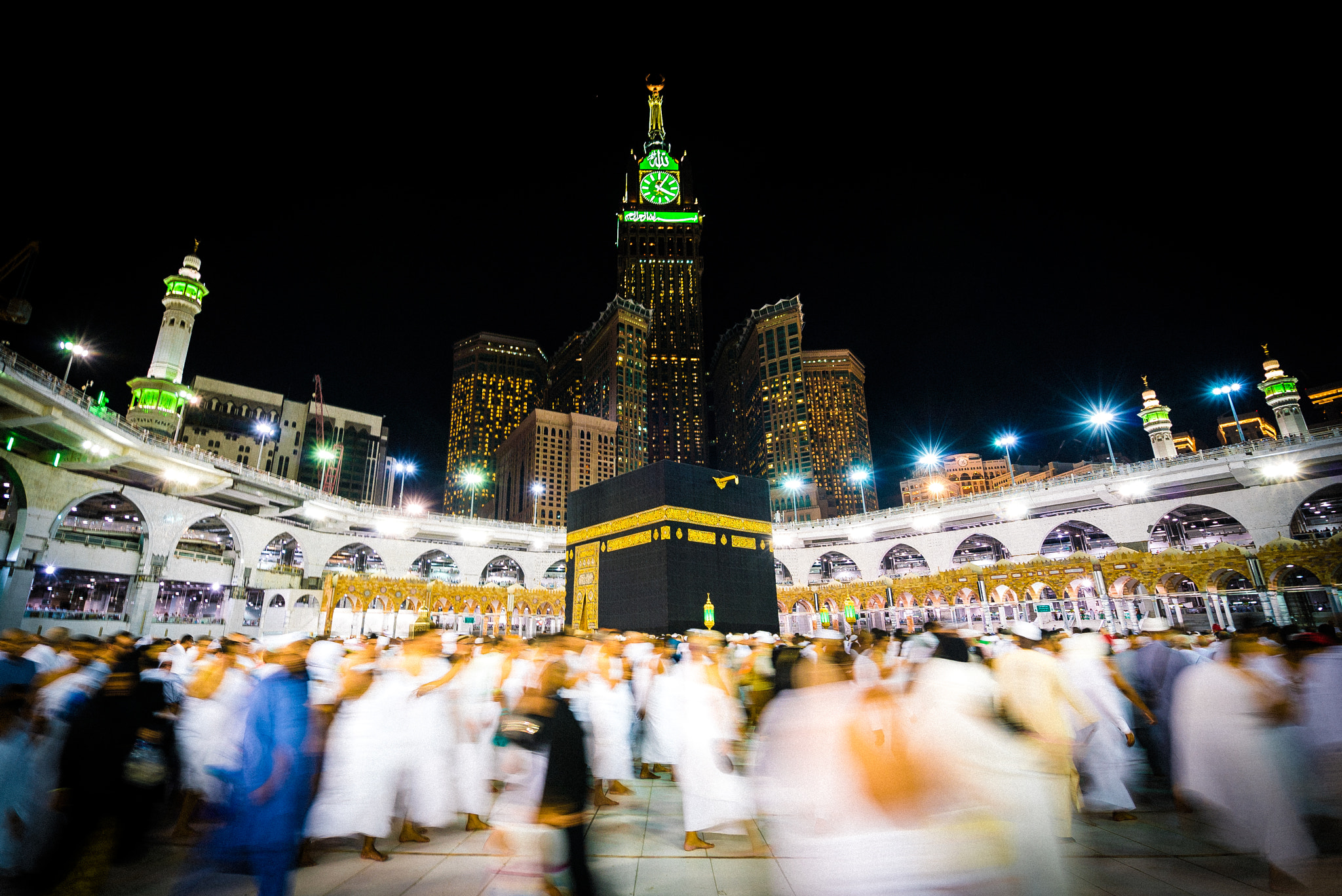 Sony a7S II sample photo. I have made my seven circuits around the ka’ba... photography