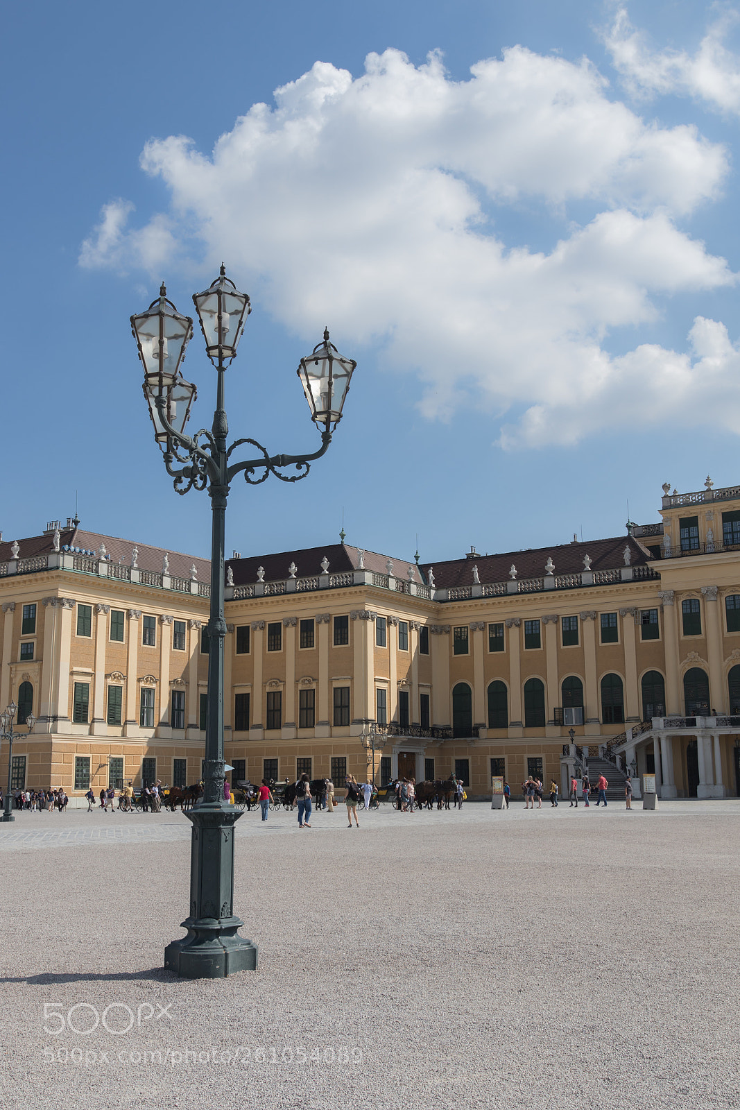 Canon EOS 77D (EOS 9000D / EOS 770D) sample photo. Schonbrunn lanterns photography