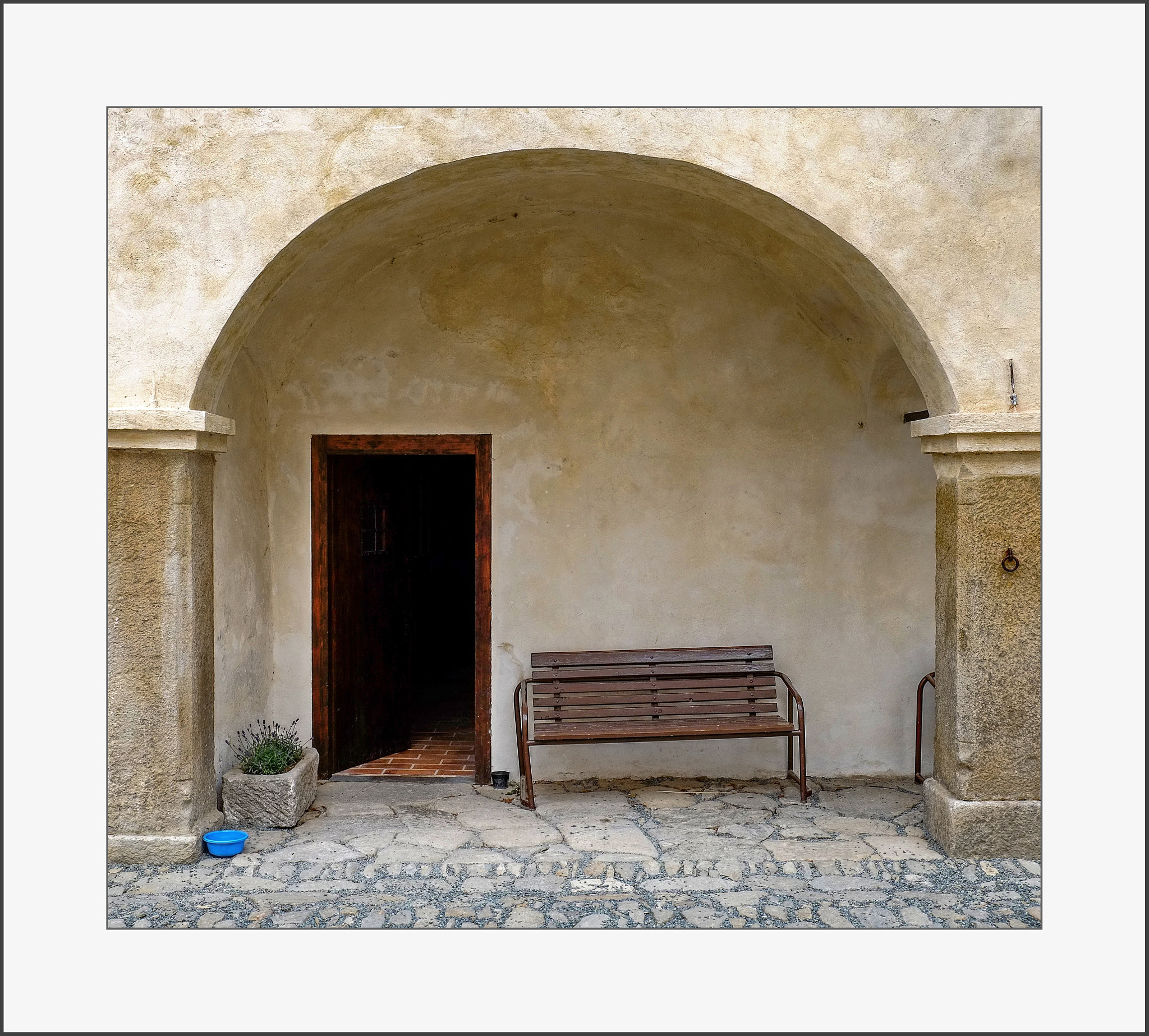 Fujifilm X-E1 sample photo. Blue bowl photography