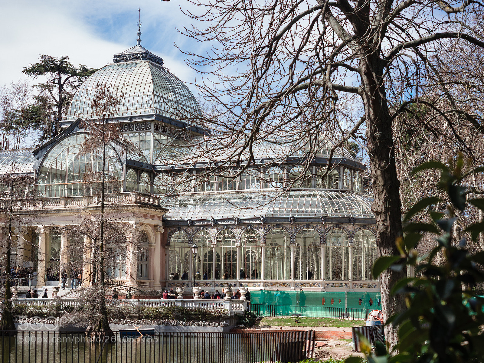 Olympus OM-D E-M10 II sample photo. Palacio de cristal photography