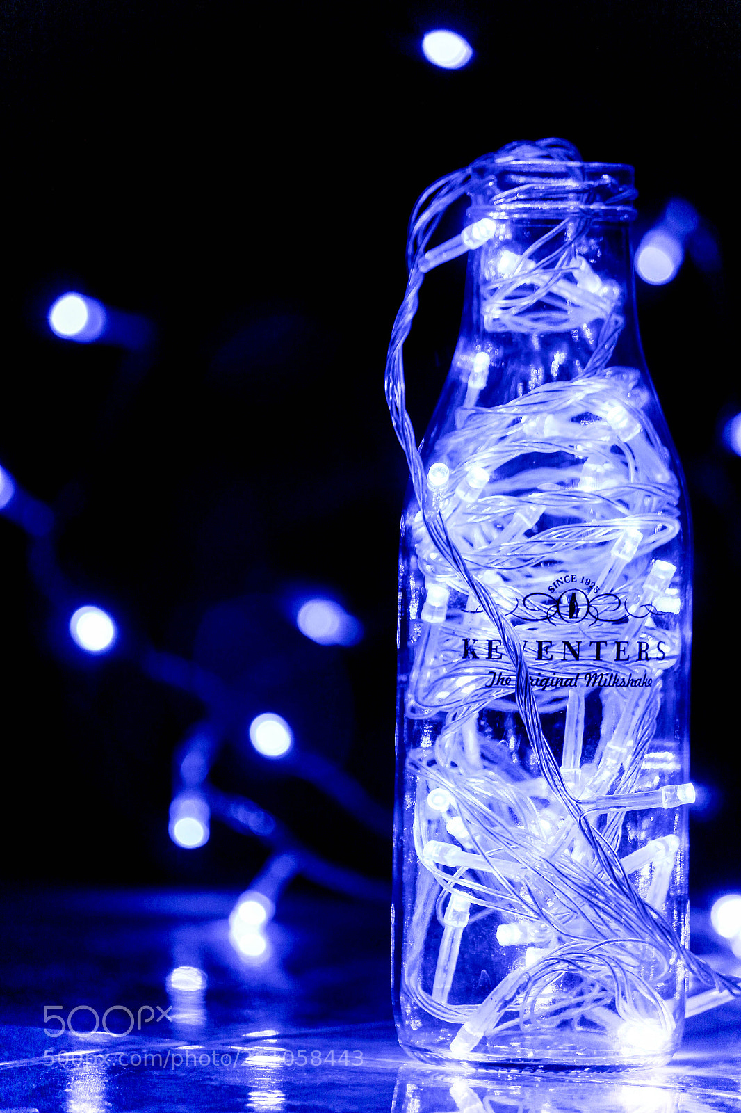 Canon EOS 1300D (EOS Rebel T6 / EOS Kiss X80) sample photo. Lights in a bottle photography