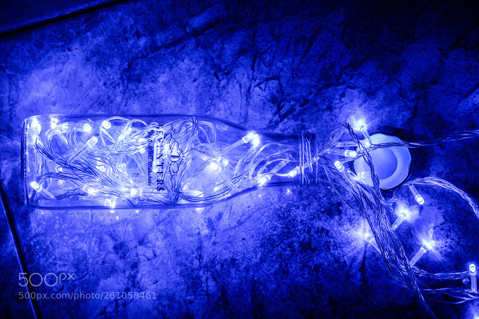 Canon EOS 1300D (EOS Rebel T6 / EOS Kiss X80) sample photo. Lights in a bottle photography