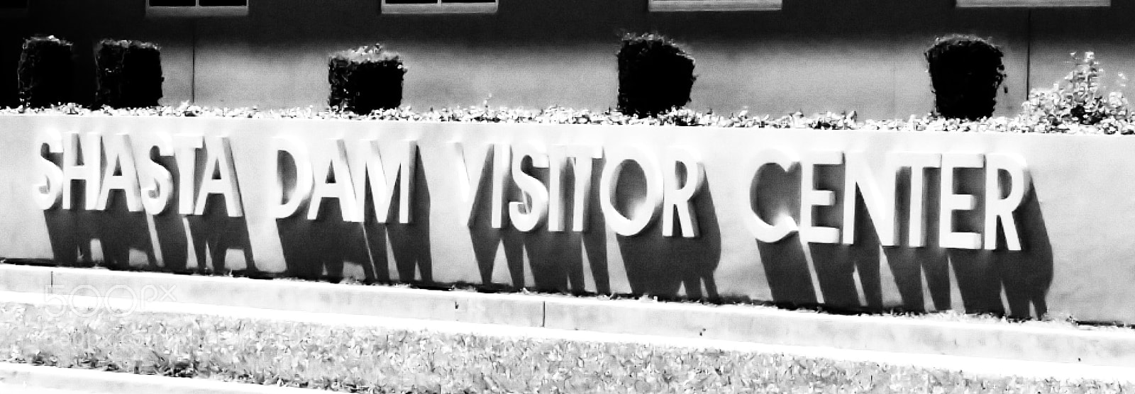Samsung Galaxy Note4 sample photo. Shasta dam visitors center photography