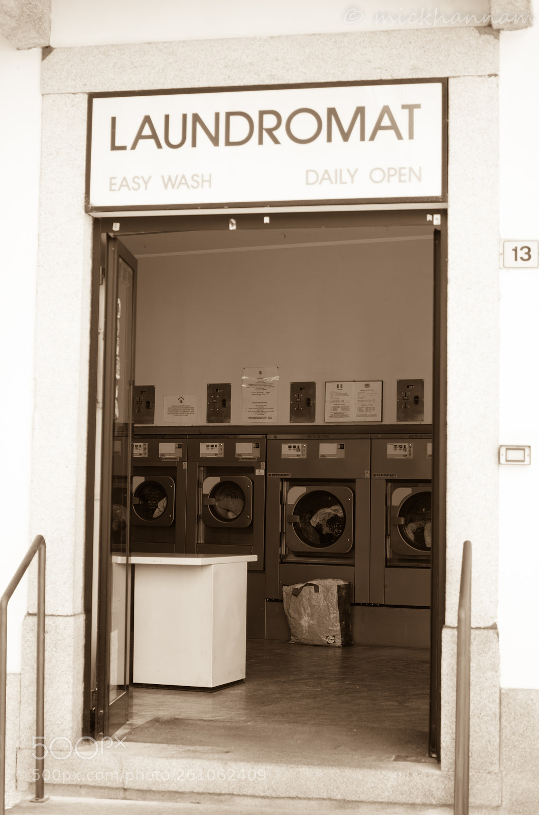 Pentax K-5 sample photo. Laundromat photography