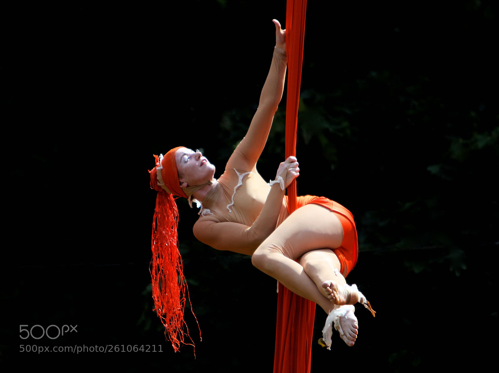 Canon EOS 40D sample photo. Tightrope artist photography