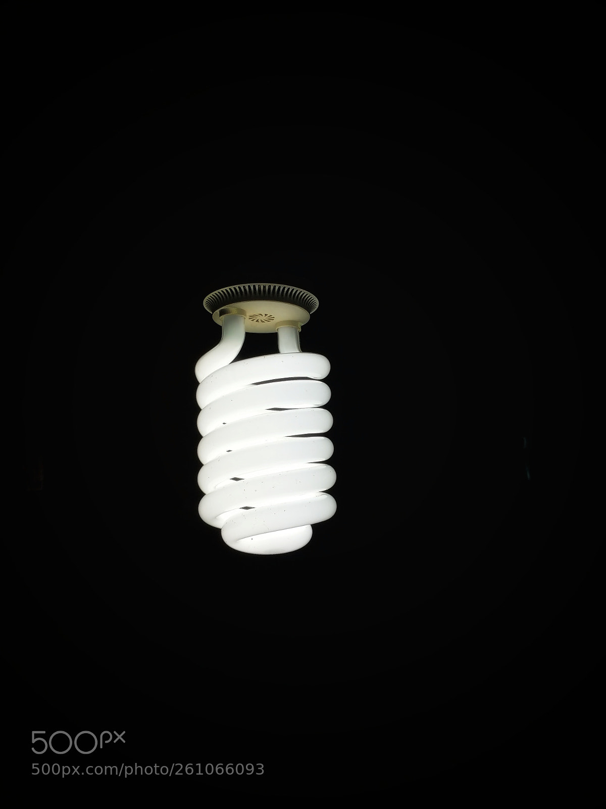 Google Pixel 2 sample photo. The bulb photography