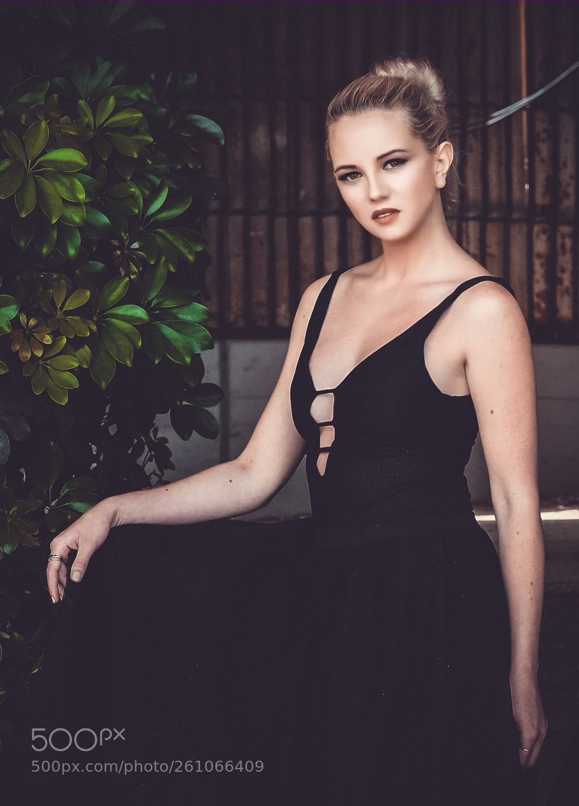 Fujifilm X-T1 sample photo. Black dress photography