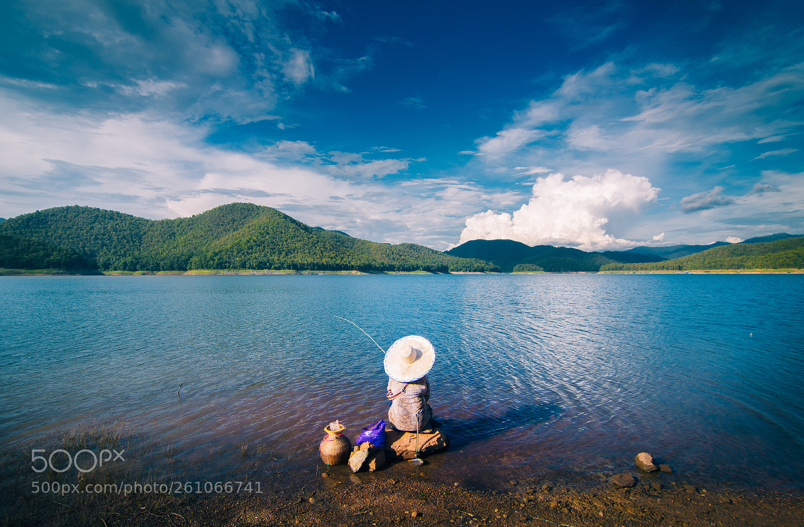 Canon EOS 700D (EOS Rebel T5i / EOS Kiss X7i) sample photo. Men fishing and the photography