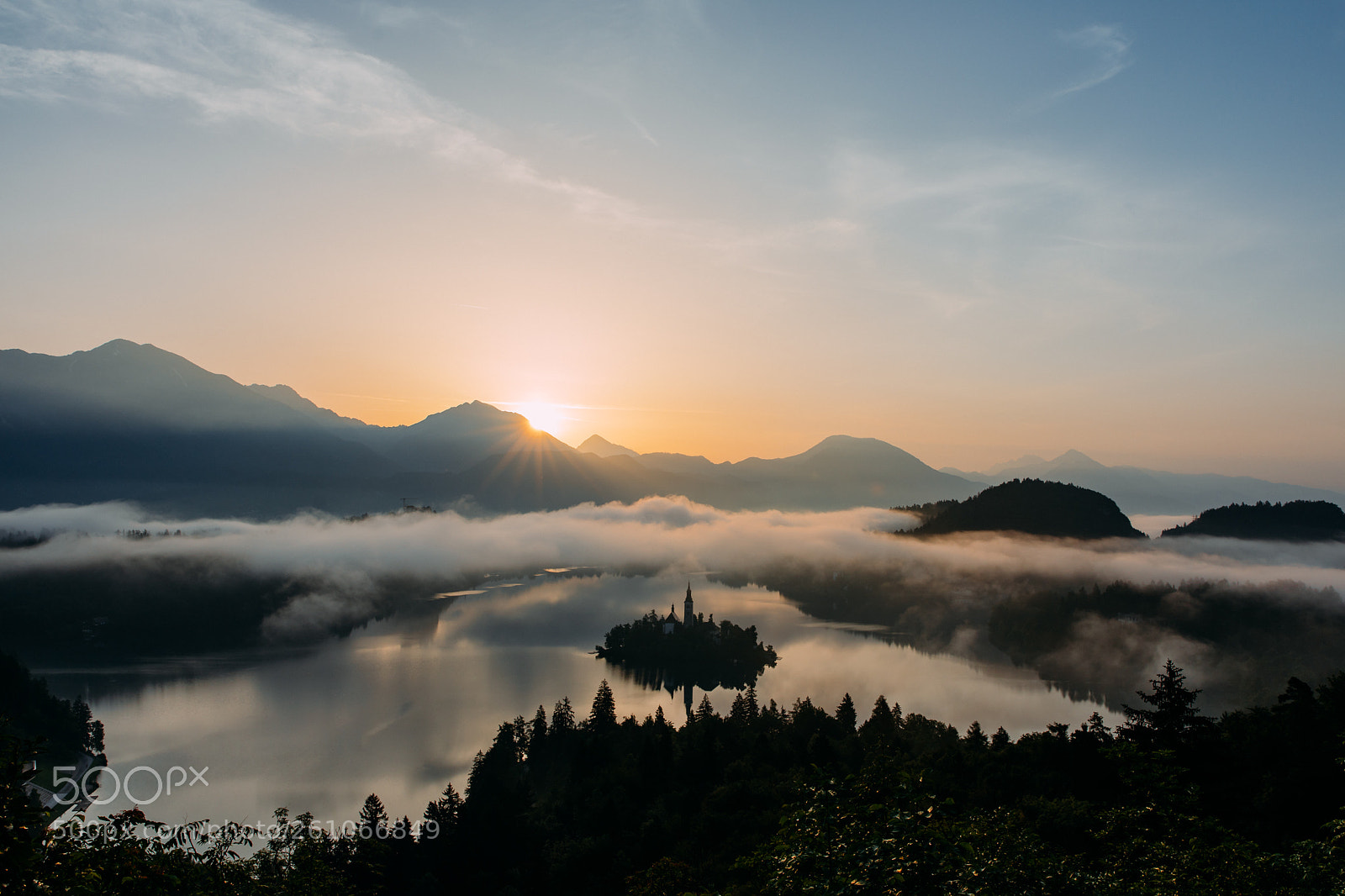 Canon EOS 5D Mark IV sample photo. Sunrise over bled photography