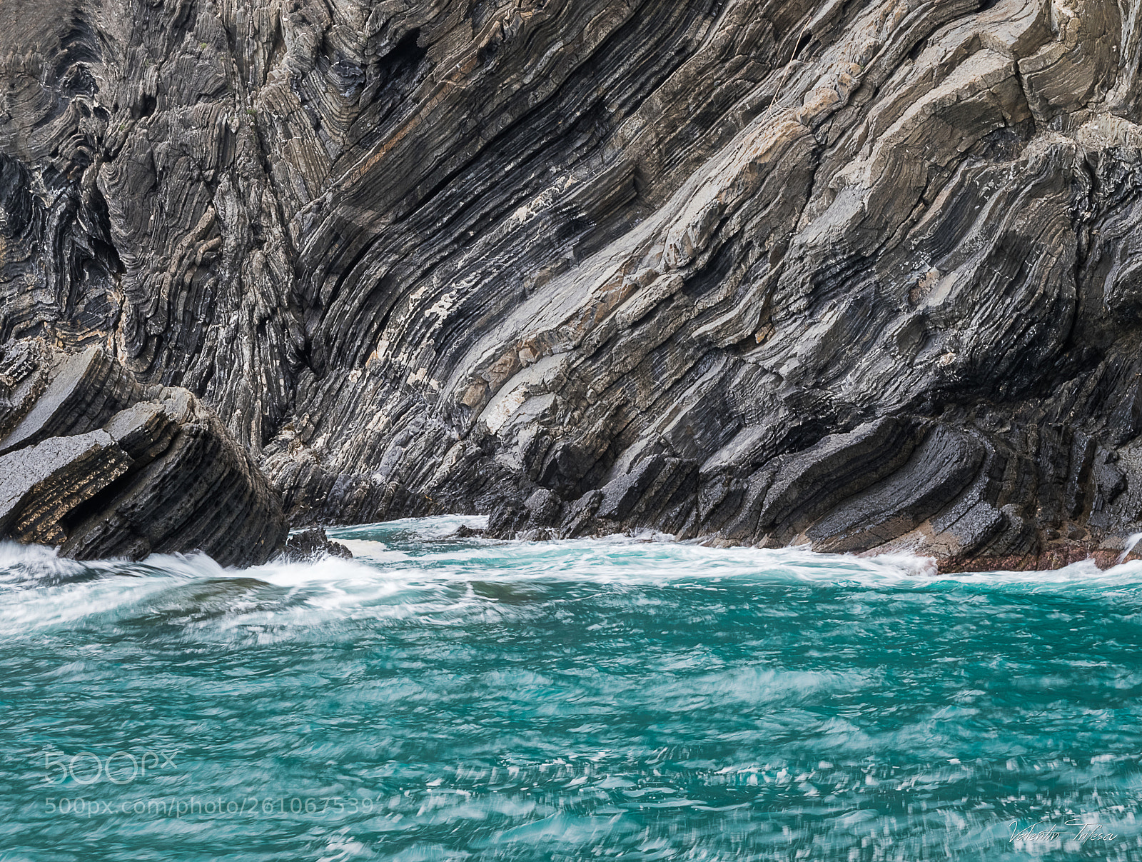Nikon D500 sample photo. The boundary between two photography