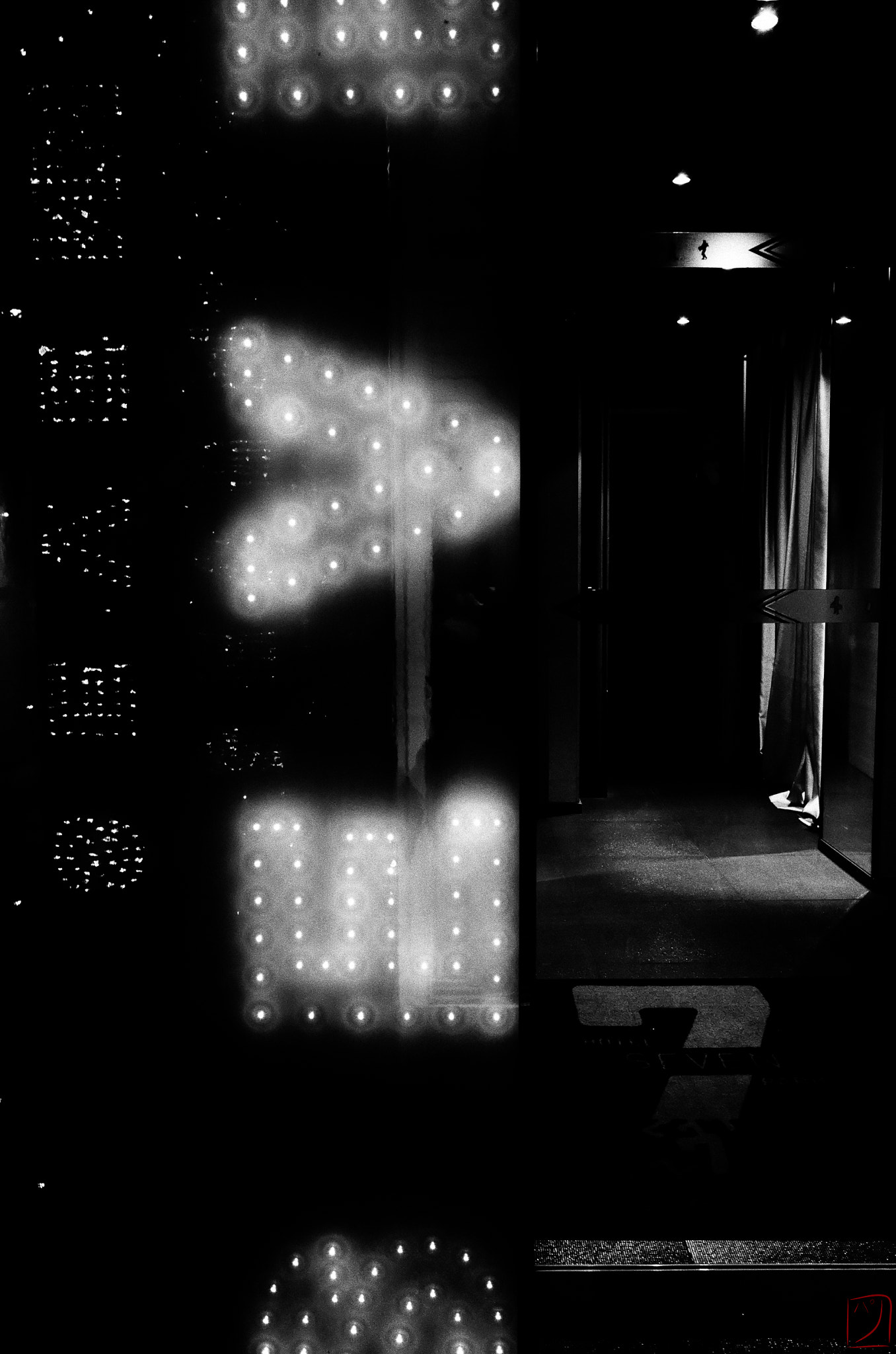 Ricoh GR II sample photo. L'hôtel photography