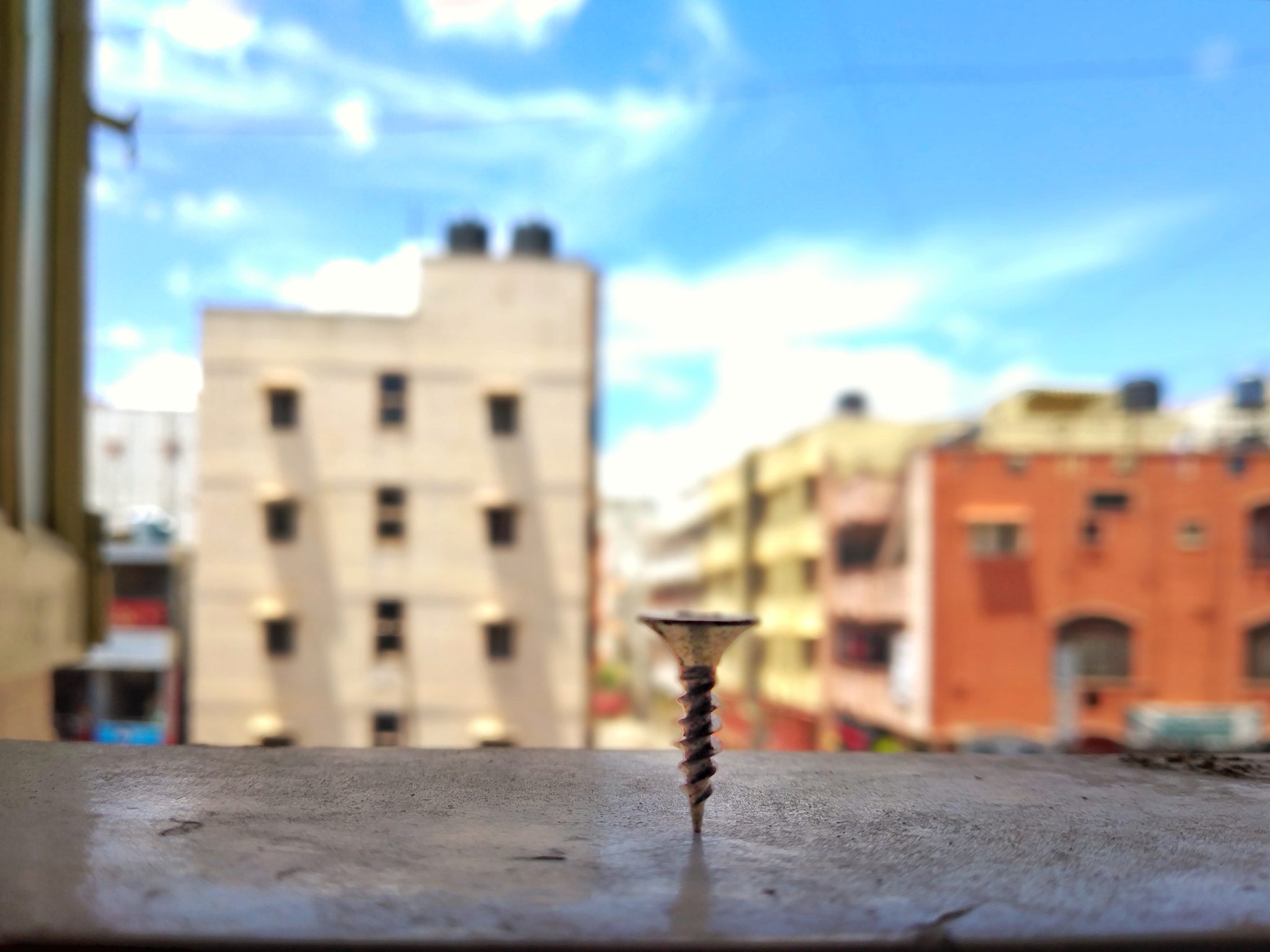 Xiaomi Redmi Note 5 Pro sample photo. The screw photography
