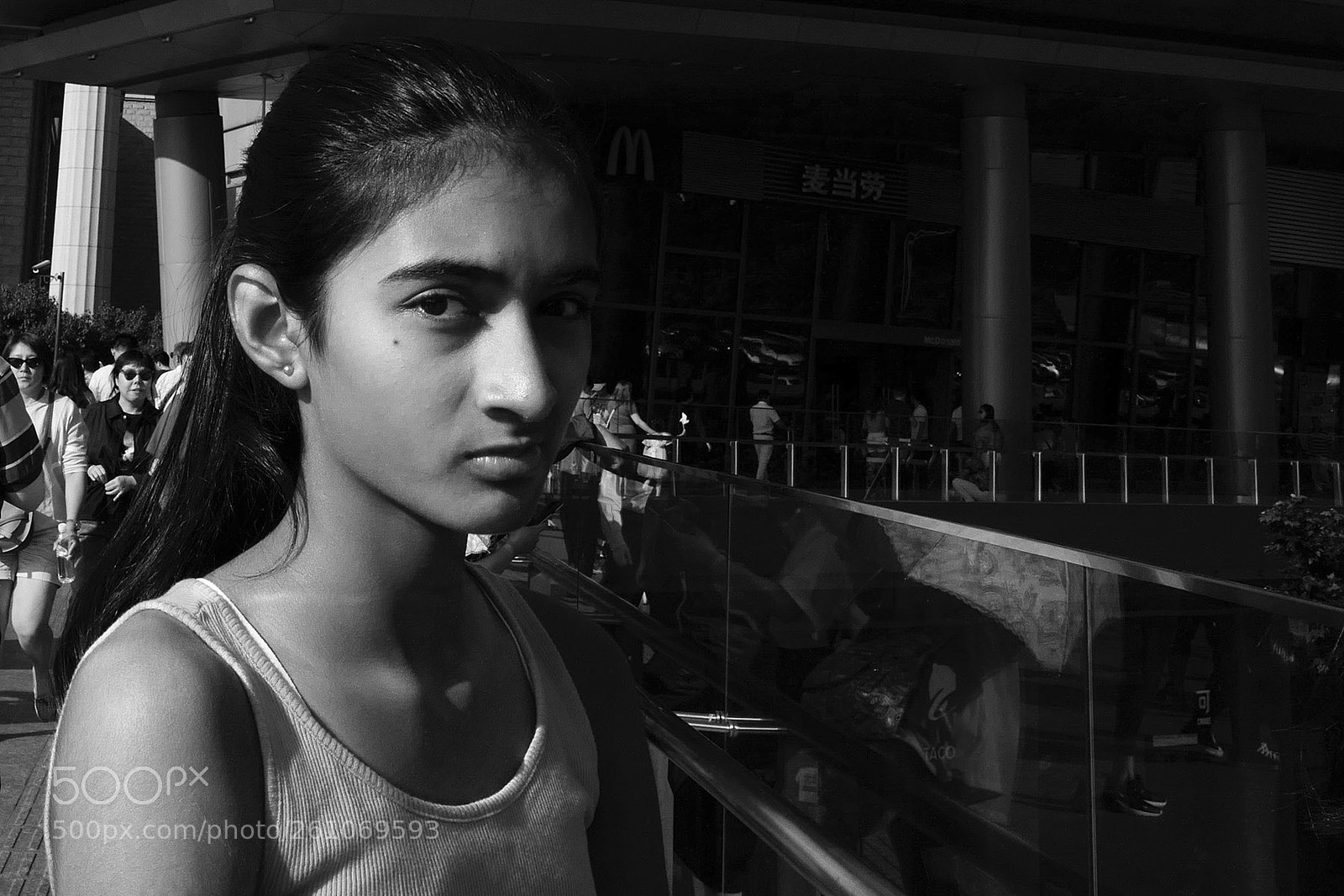 Leica Q (Typ 116) sample photo. Street portrait photography