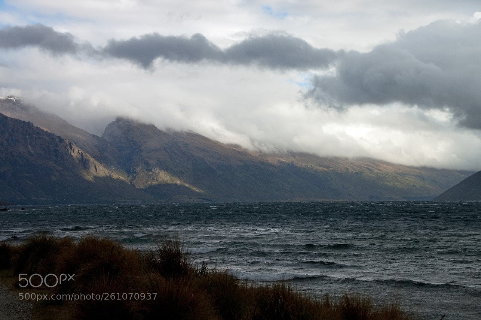 Canon EOS 500D (EOS Rebel T1i / EOS Kiss X3) sample photo. Storm on the lake photography