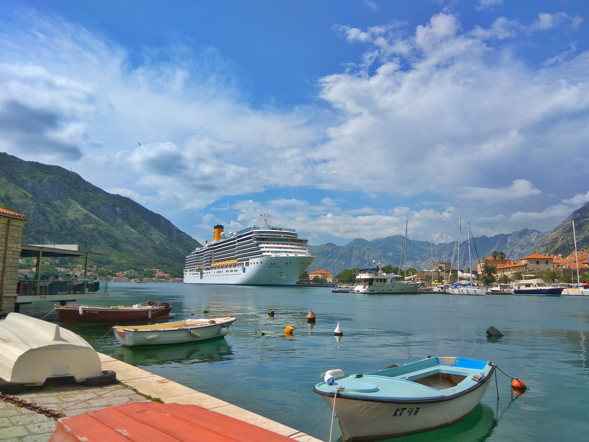 Xiaomi Redmi Note3 sample photo. Kotor city in montenegro photography