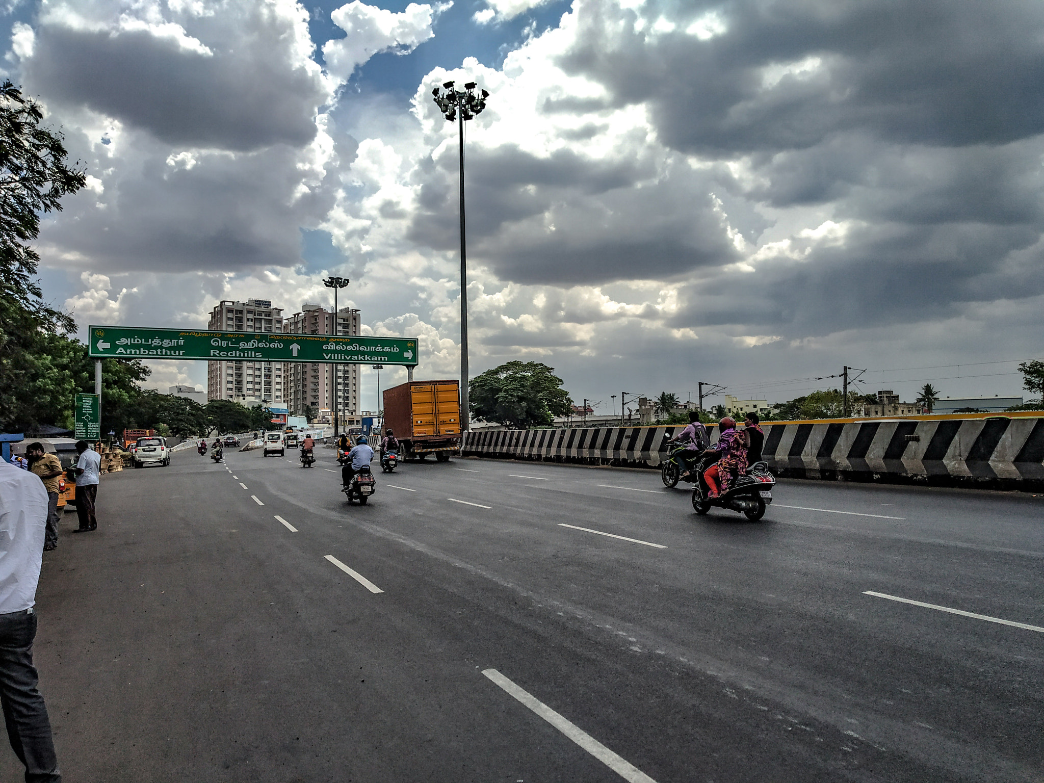 Xiaomi Redmi Note 5 Pro sample photo. Clouds at padi photography