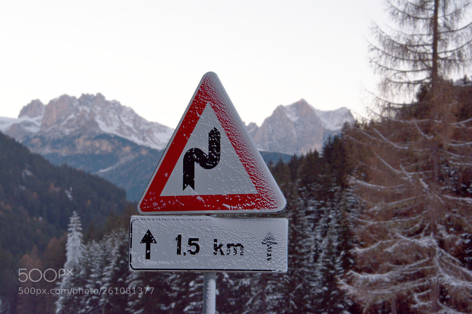 Nikon D5200 sample photo. Road sign photography