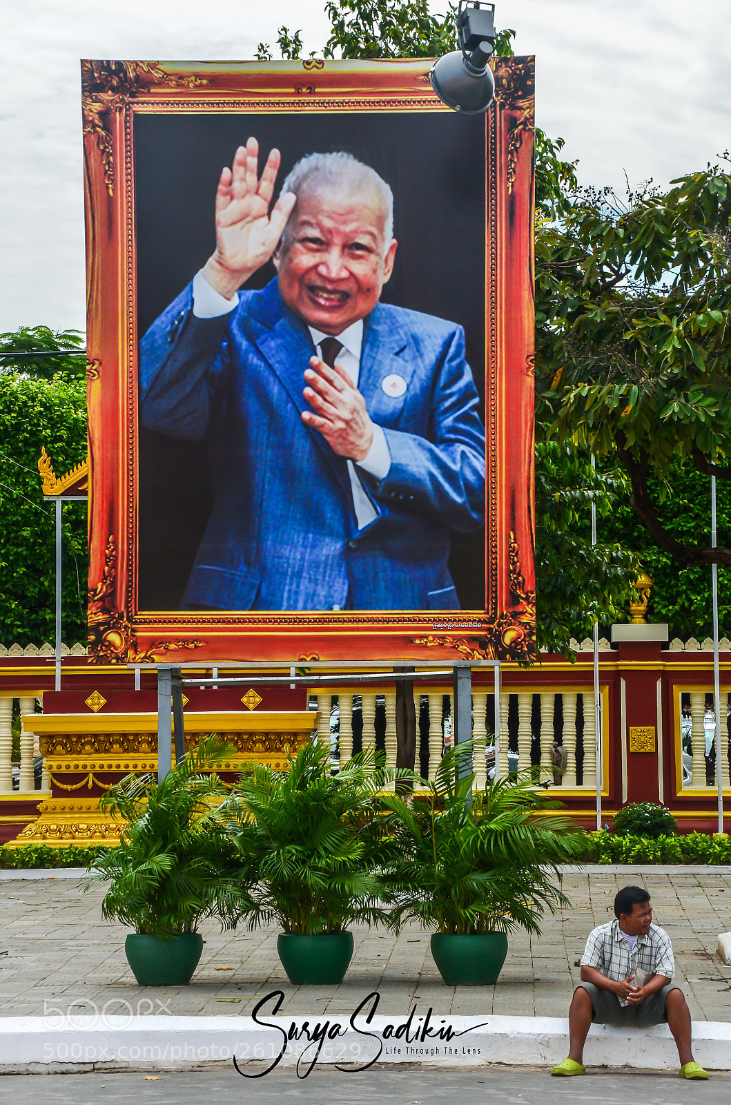 Nikon D7000 sample photo. The leader photography