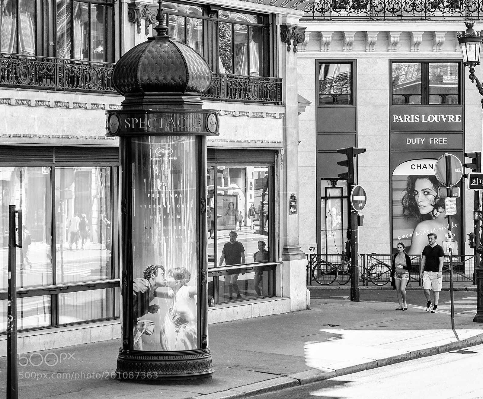 Nikon D90 sample photo. Le charme discret de photography