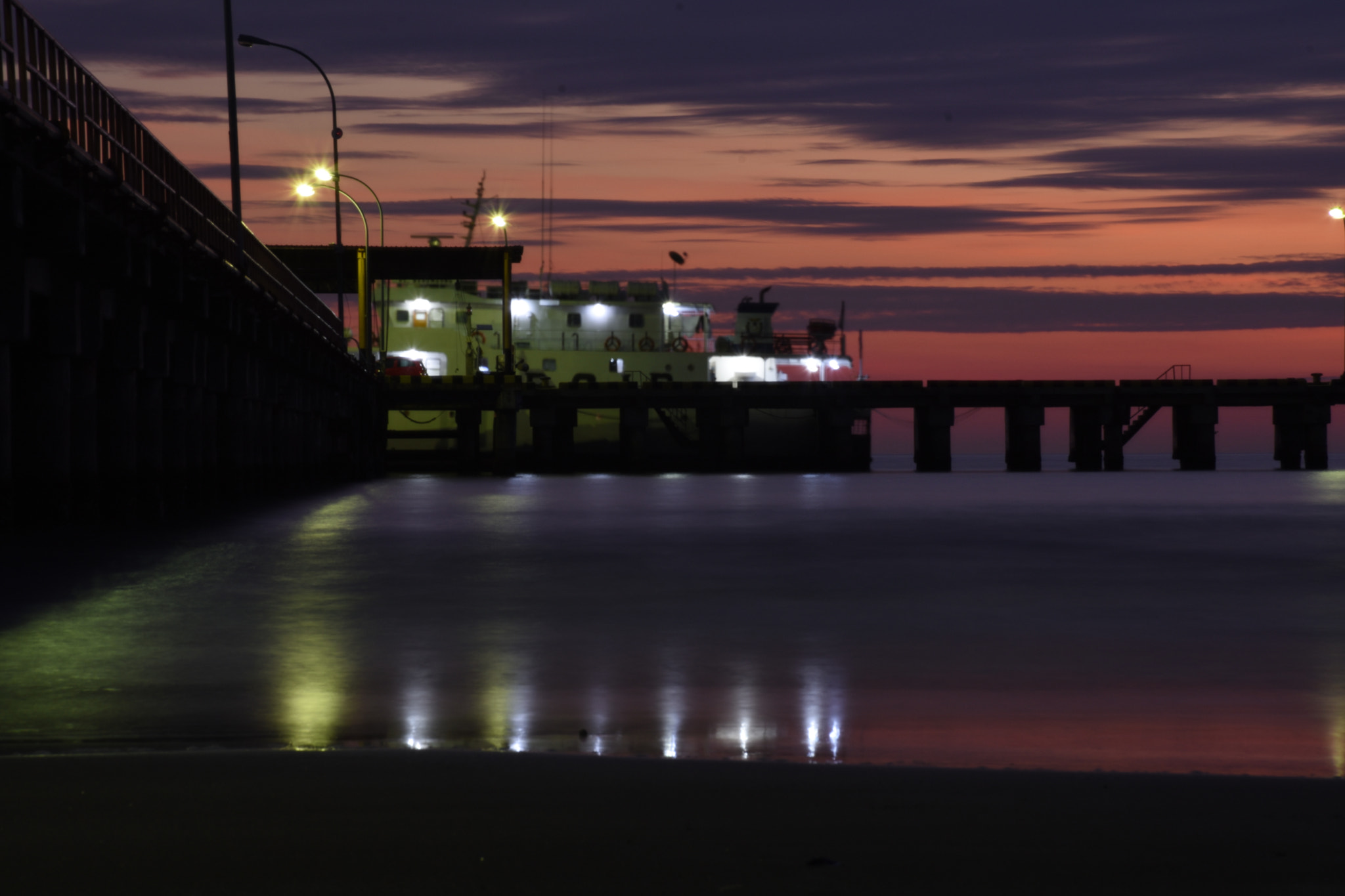 Nikon D7200 sample photo. Night at harbor photography