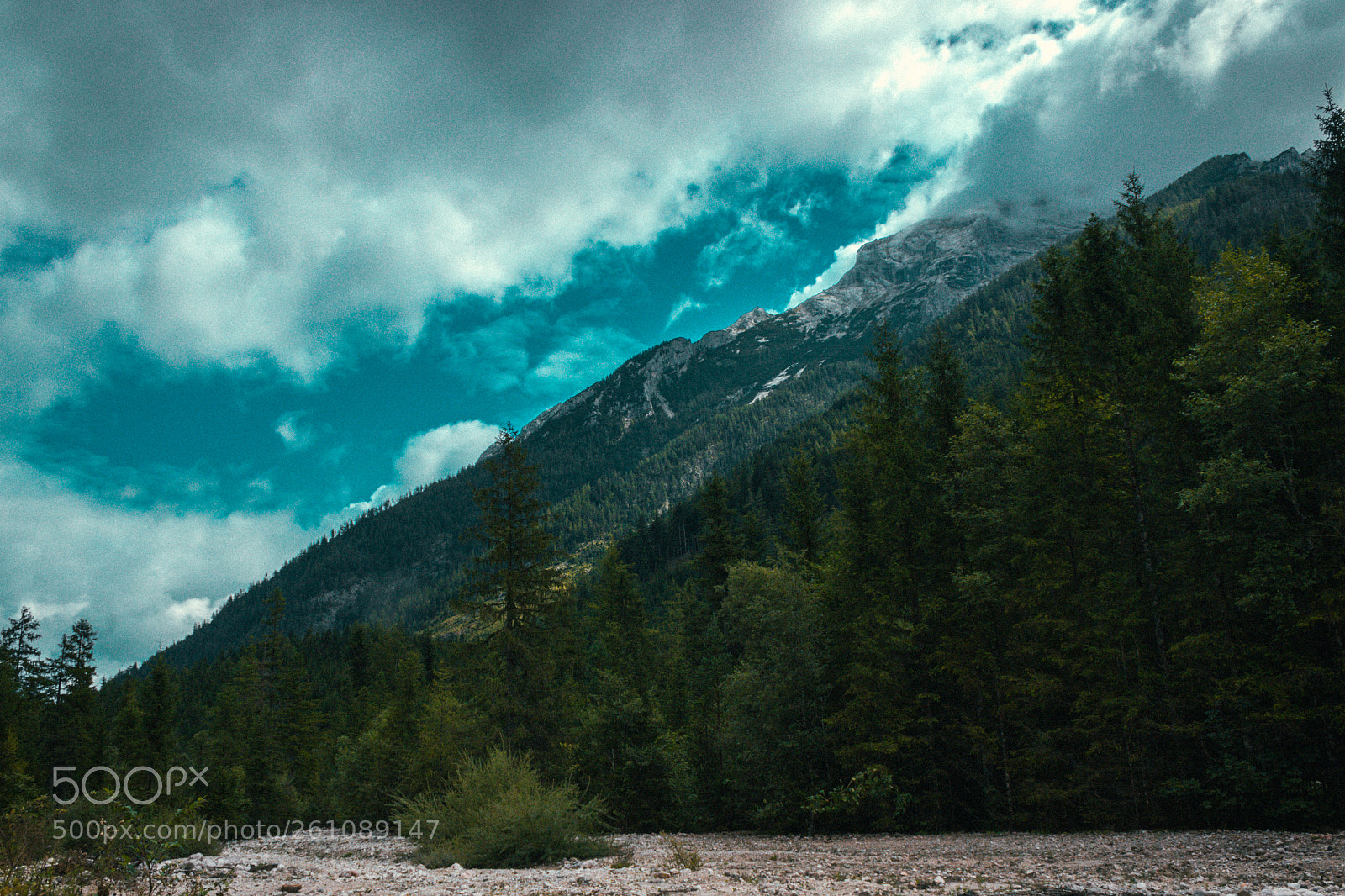 Canon EOS 600D (Rebel EOS T3i / EOS Kiss X5) sample photo. Mountains of berchtesgaden photography
