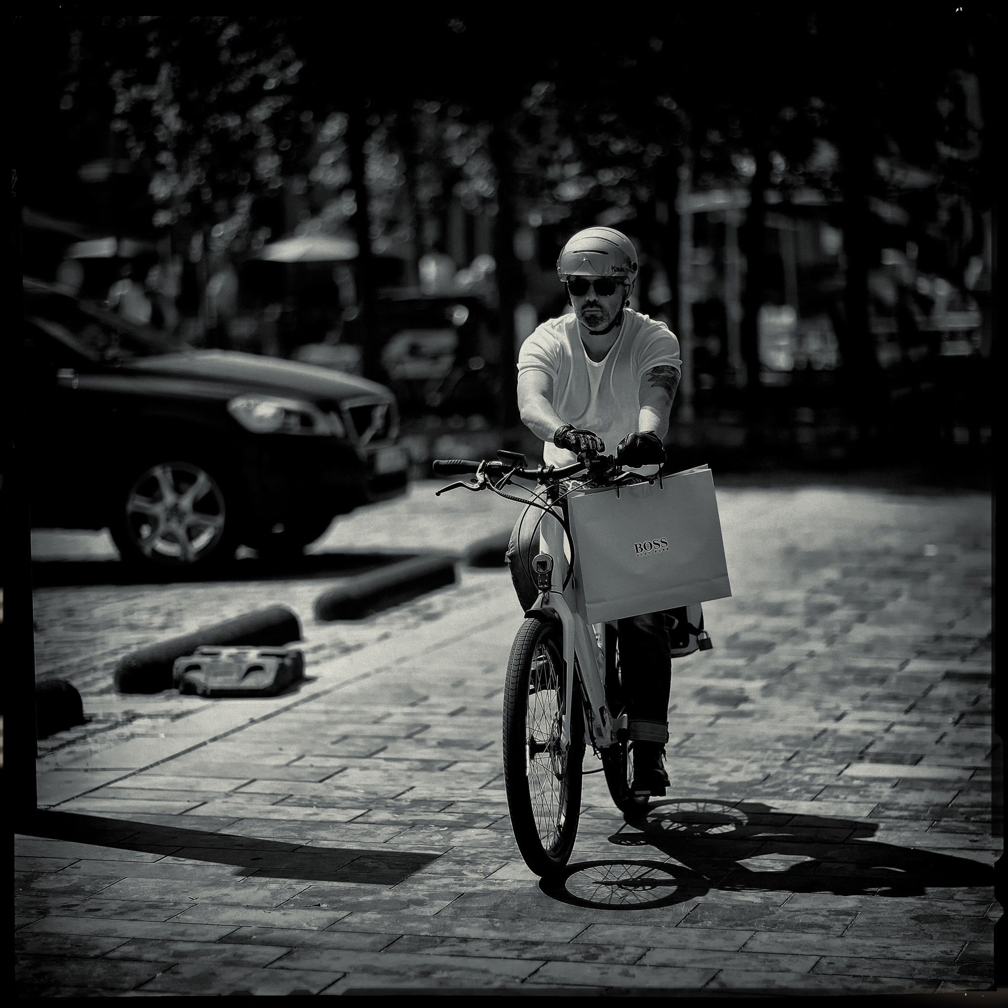 Hipstamatic 344 sample photo. The boss photography