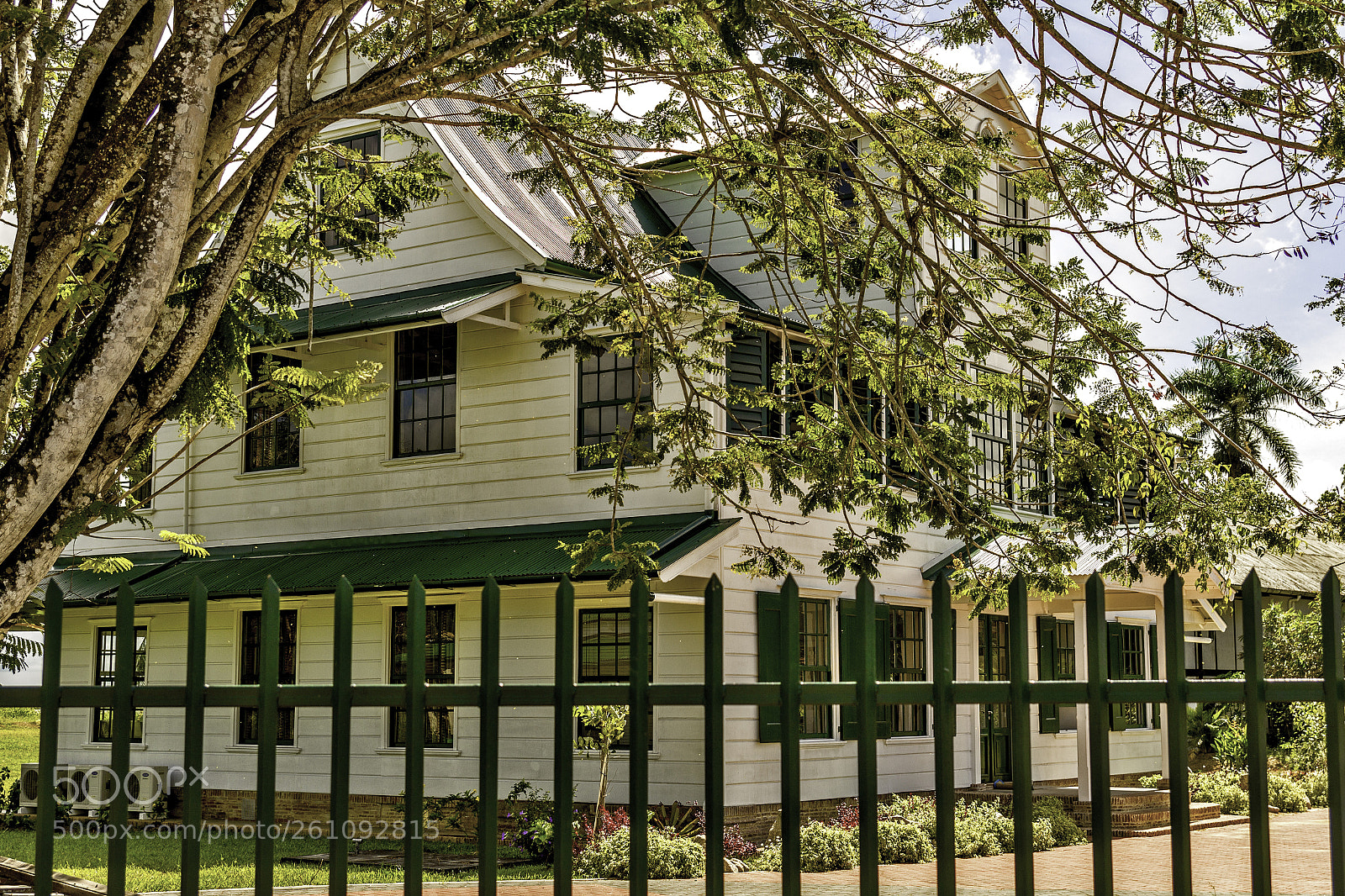 Canon EOS 550D (EOS Rebel T2i / EOS Kiss X4) sample photo. Colonial house photography