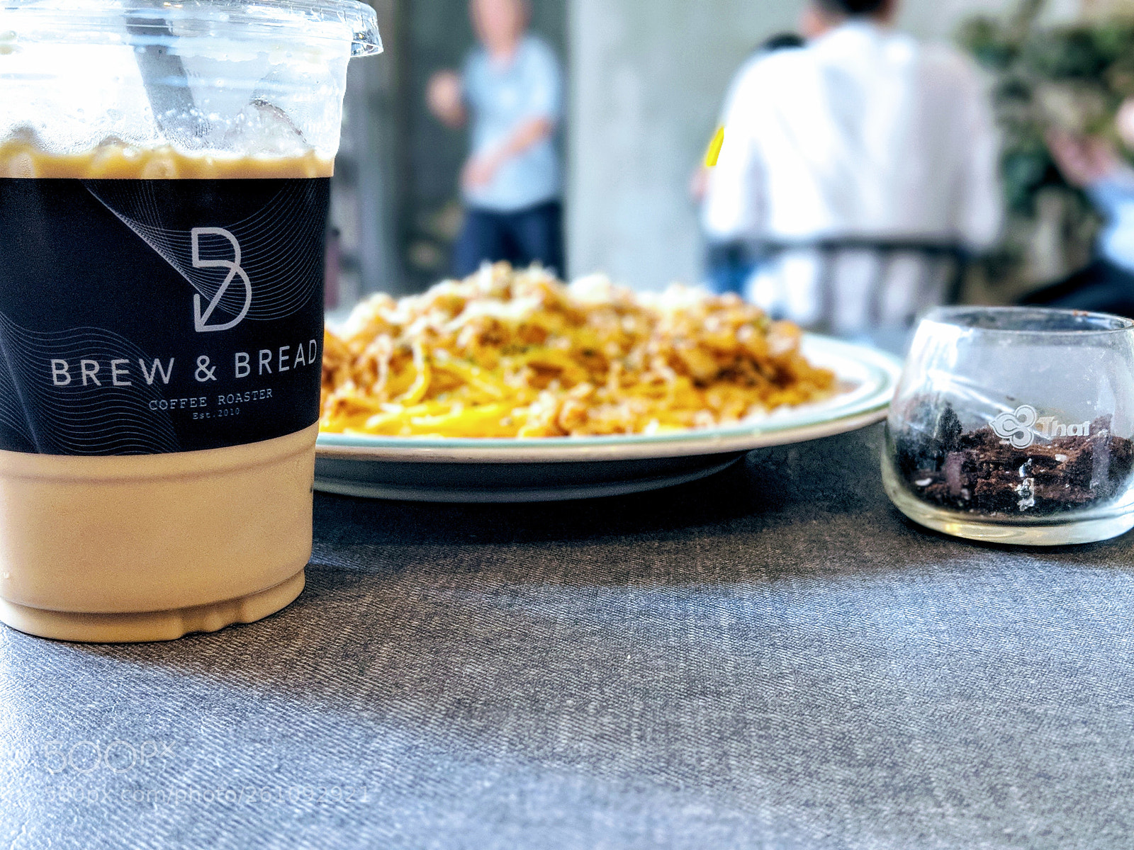 Google Pixel 2 sample photo. Driver - iced latte photography