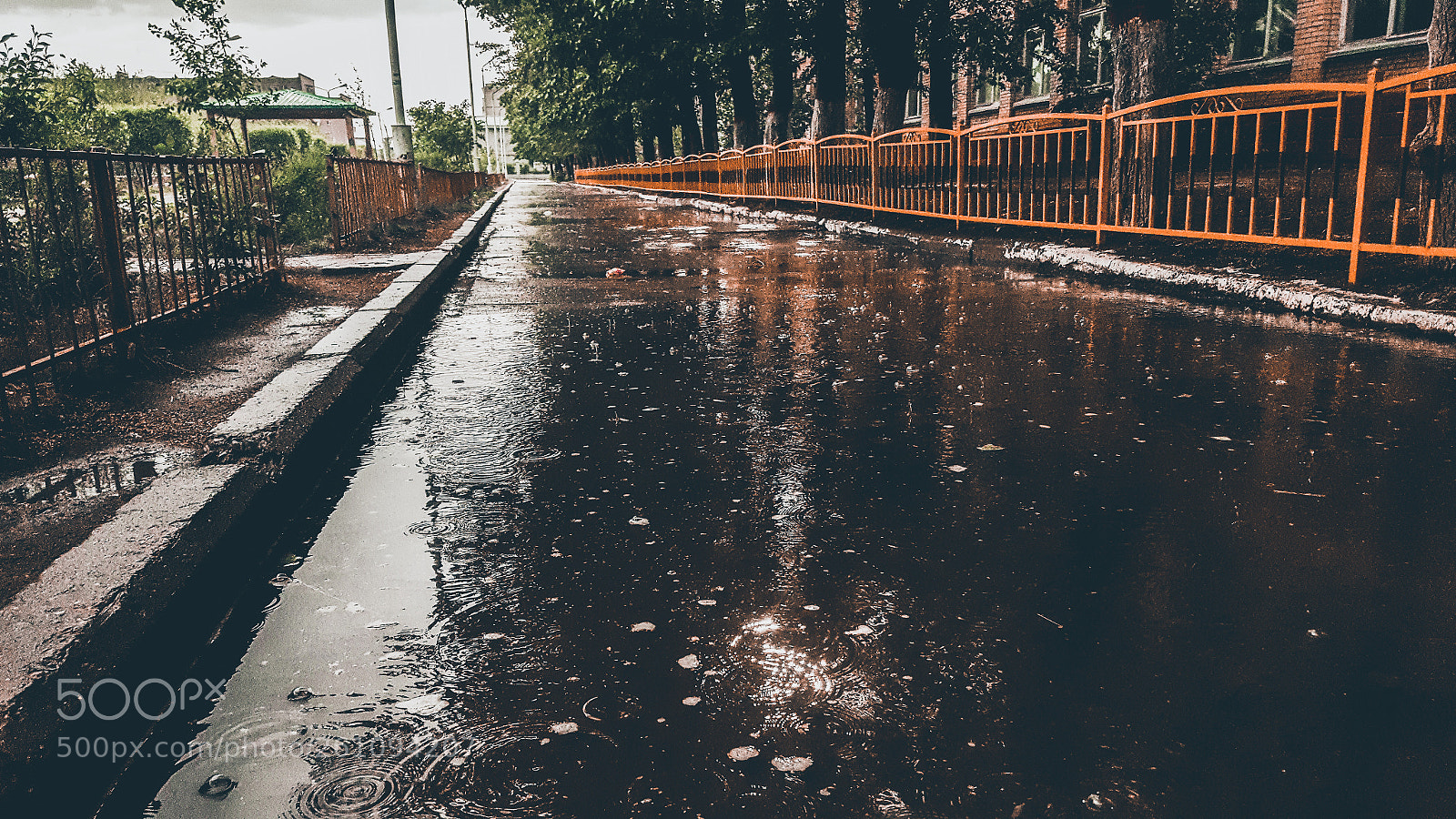 Samsung Galaxy S6 sample photo. Rain rain rain photography