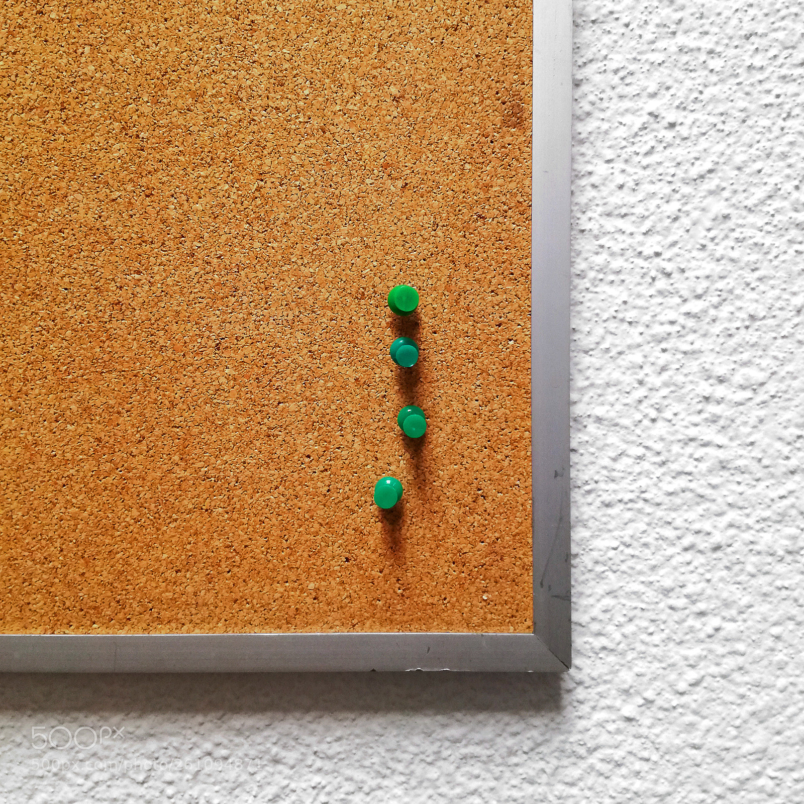 HUAWEI P9 LITE sample photo. Corkboard and pushpins corcho photography