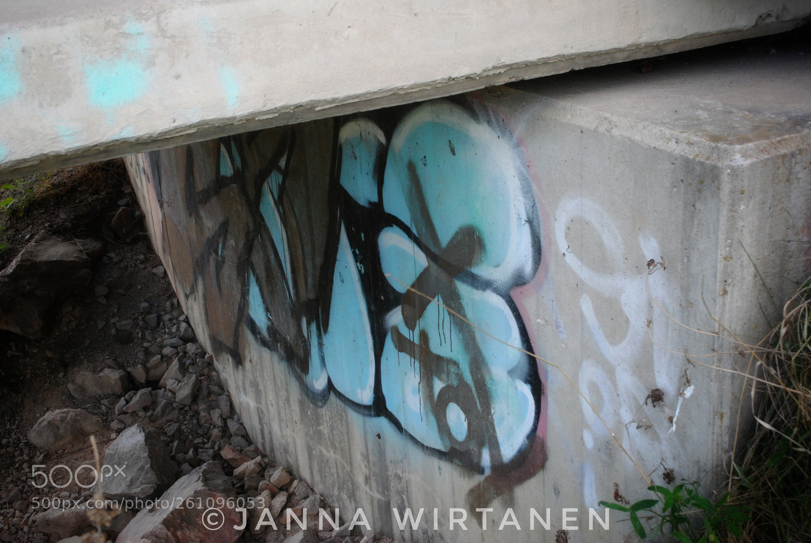 Nikon D3000 sample photo. Graffiti photography