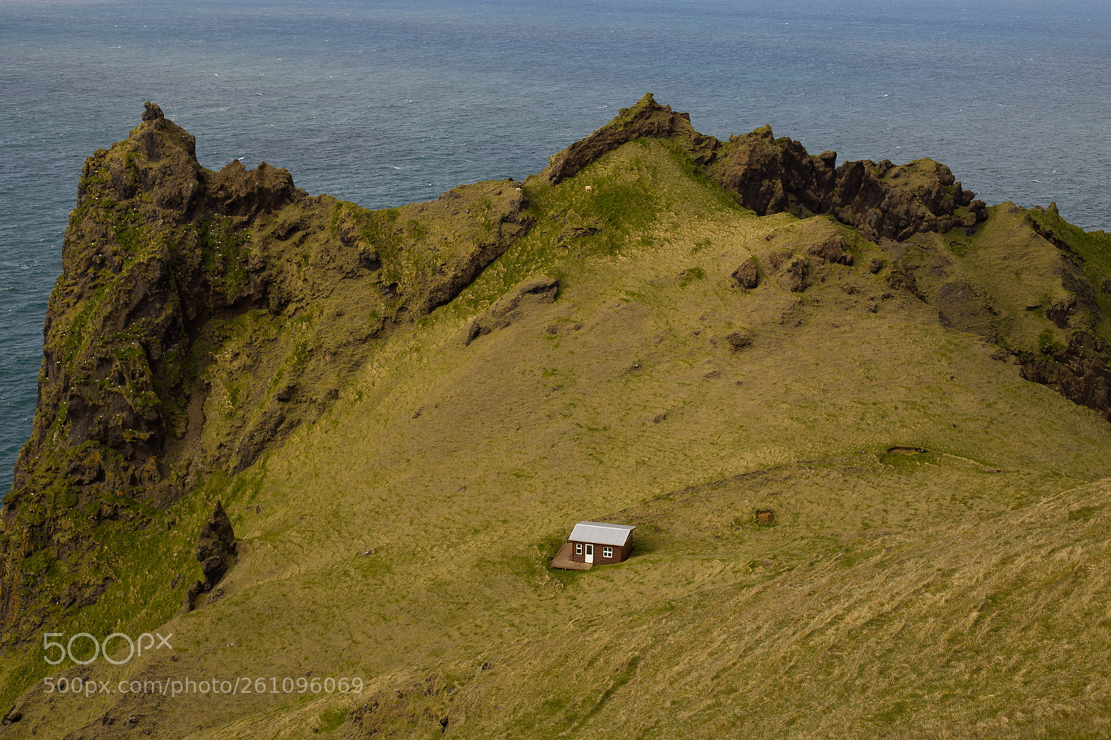 Canon EOS 6D sample photo. A small house in photography