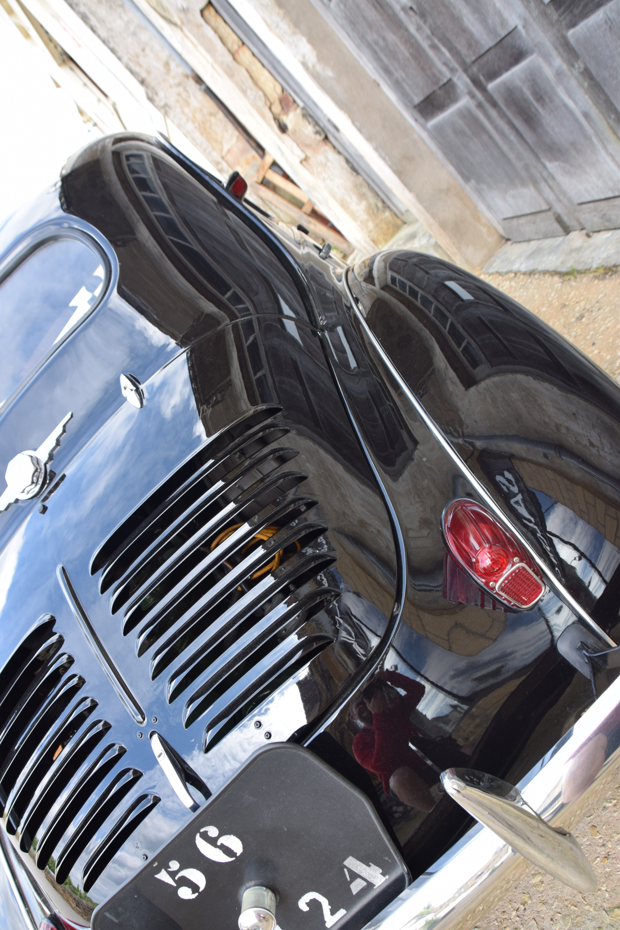 Sigma 18-250mm F3.5-6.3 DC Macro OS HSM sample photo. Renault 4cv photography