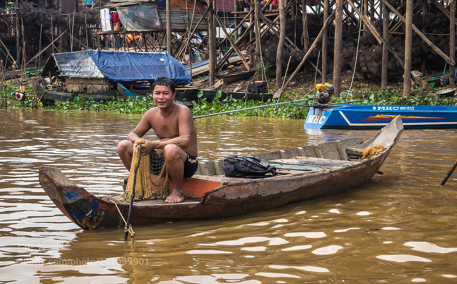 Olympus OM-D E-M5 sample photo. Tonle sap fisherman 2 photography