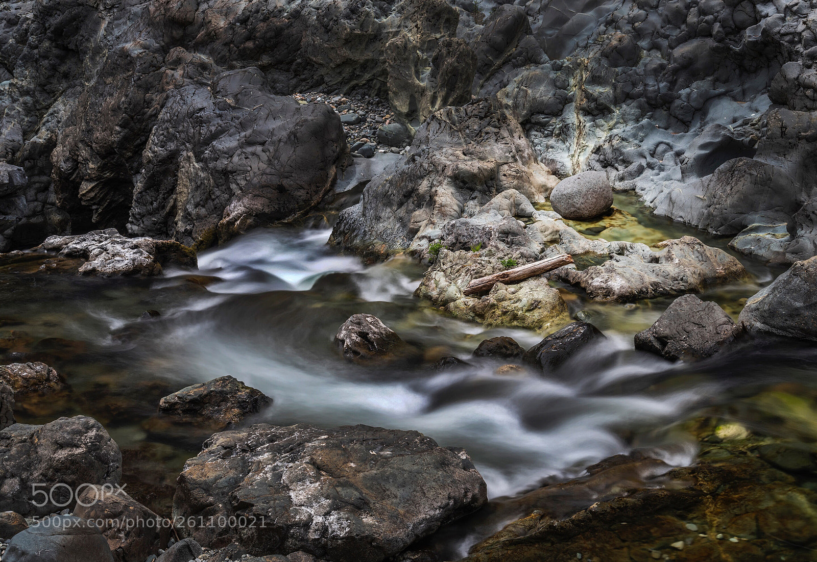 Nikon D850 sample photo. Waterfalls and boulders, potholes photography