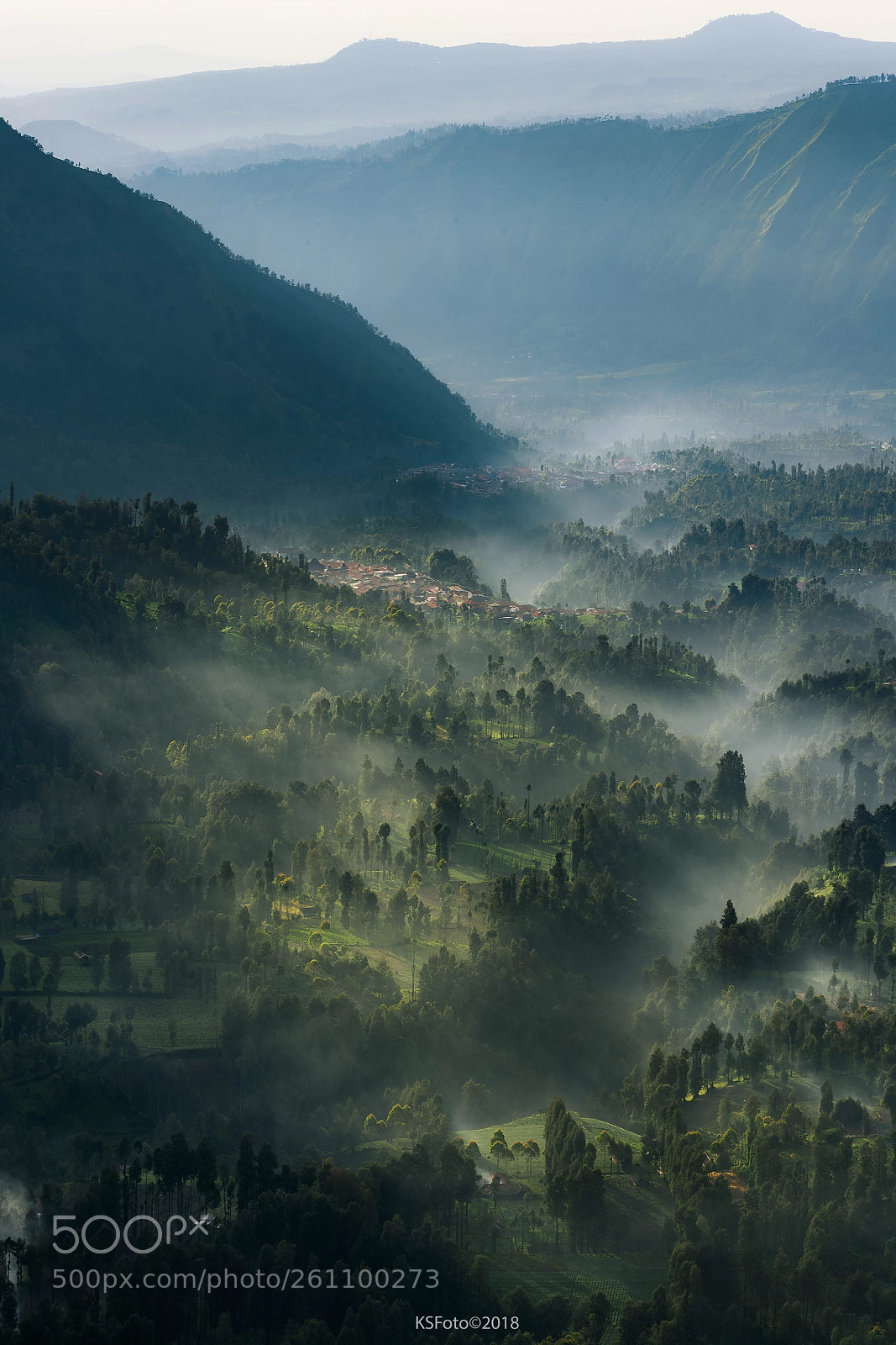 Sony a7R II sample photo. Valley of mist photography