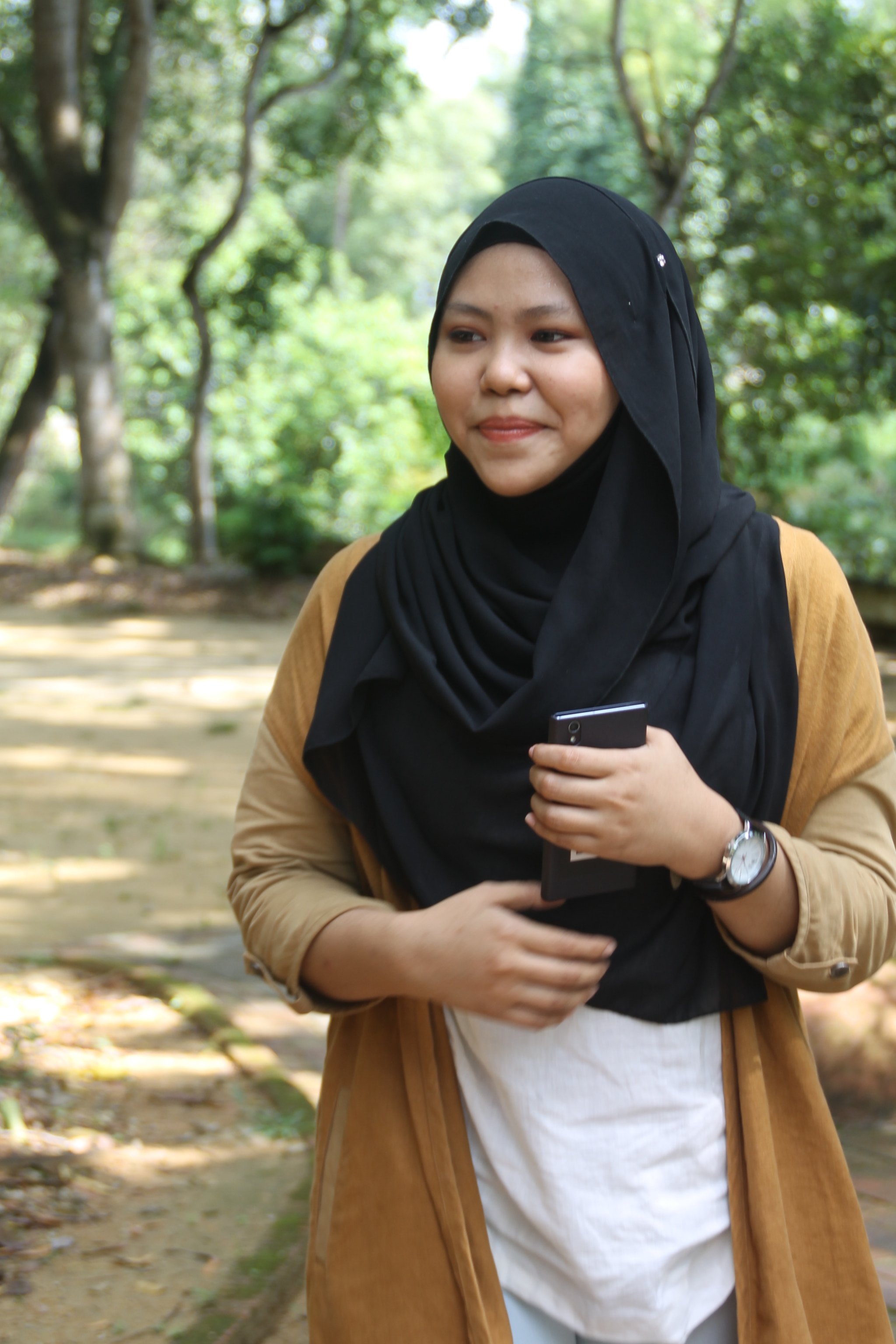 Canon EOS 1100D (EOS Rebel T3 / EOS Kiss X50) sample photo. Lupa nama photography