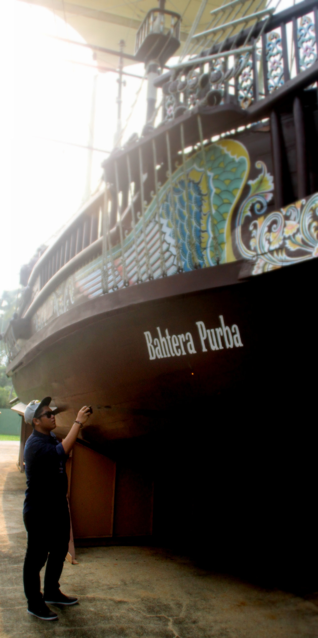 Canon EOS 1100D (EOS Rebel T3 / EOS Kiss X50) sample photo. Ancient ship photography
